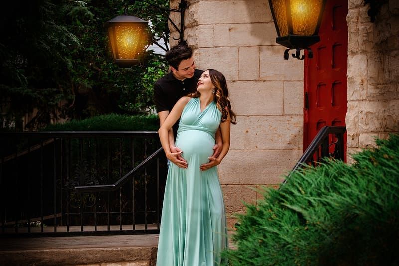 Dawn Lincoln, Canon City Professional Photographer for family, maternity, children, high school senior, engagement and wedding photographer