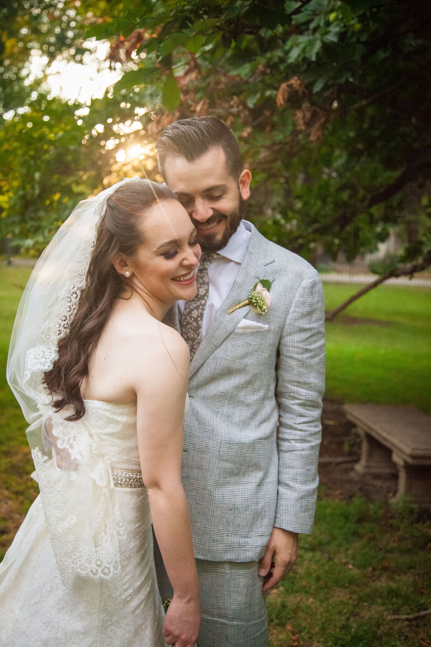 Dawn Lincoln, Canon City Professional Photographer for family, maternity, children, high school senior, engagement and wedding photographer