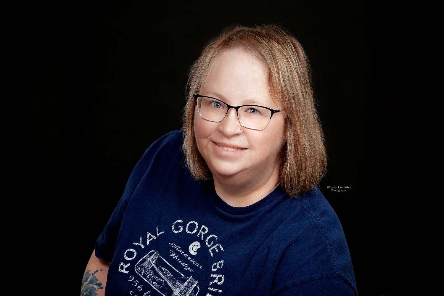 Dawn Lincoln, Canon City Professional Photographer for family, maternity, children, high school senior, engagement and wedding photographer