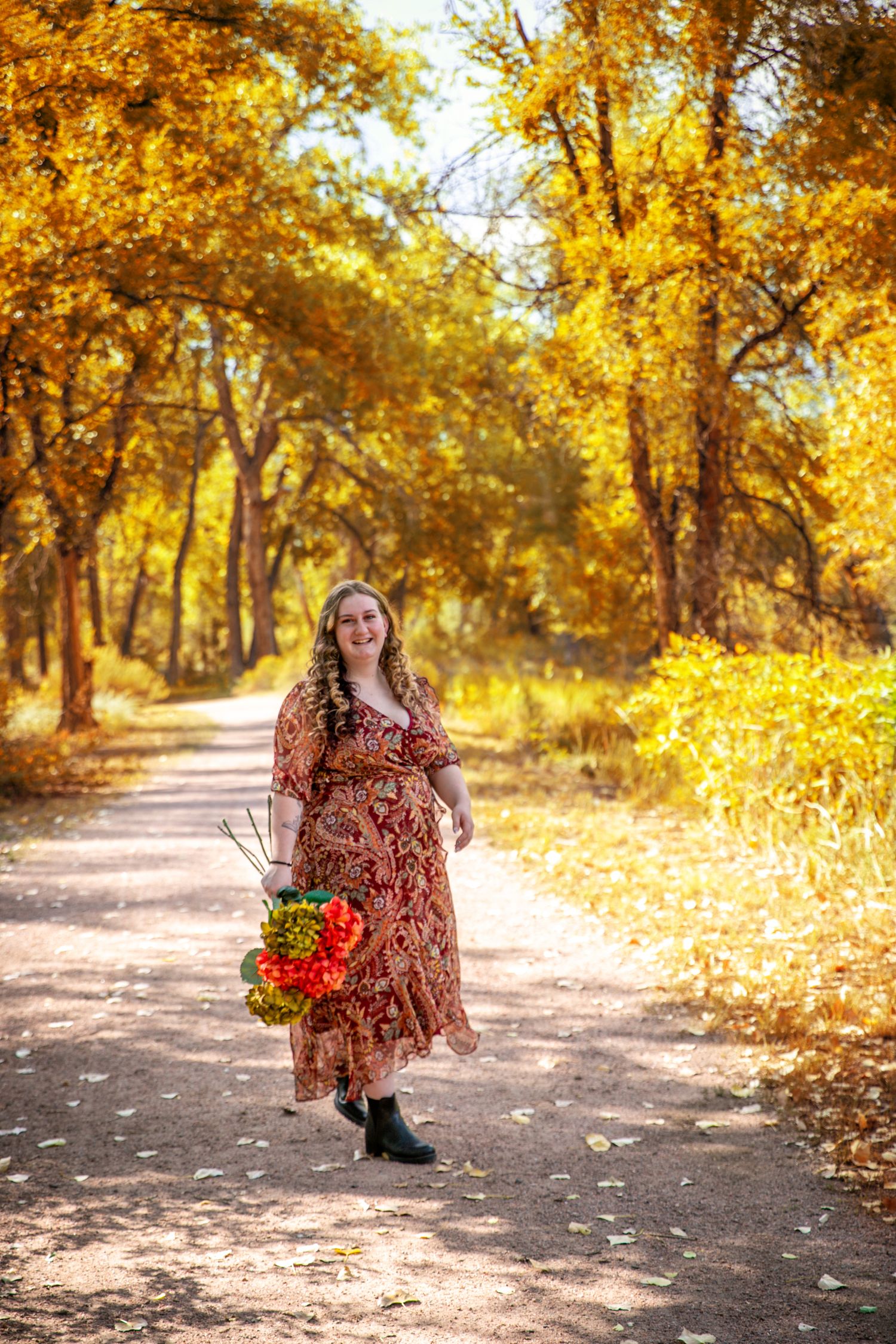 Dawn Lincoln, Canon City Professional Photographer for family, maternity, children, high school senior, engagement and wedding photographer
