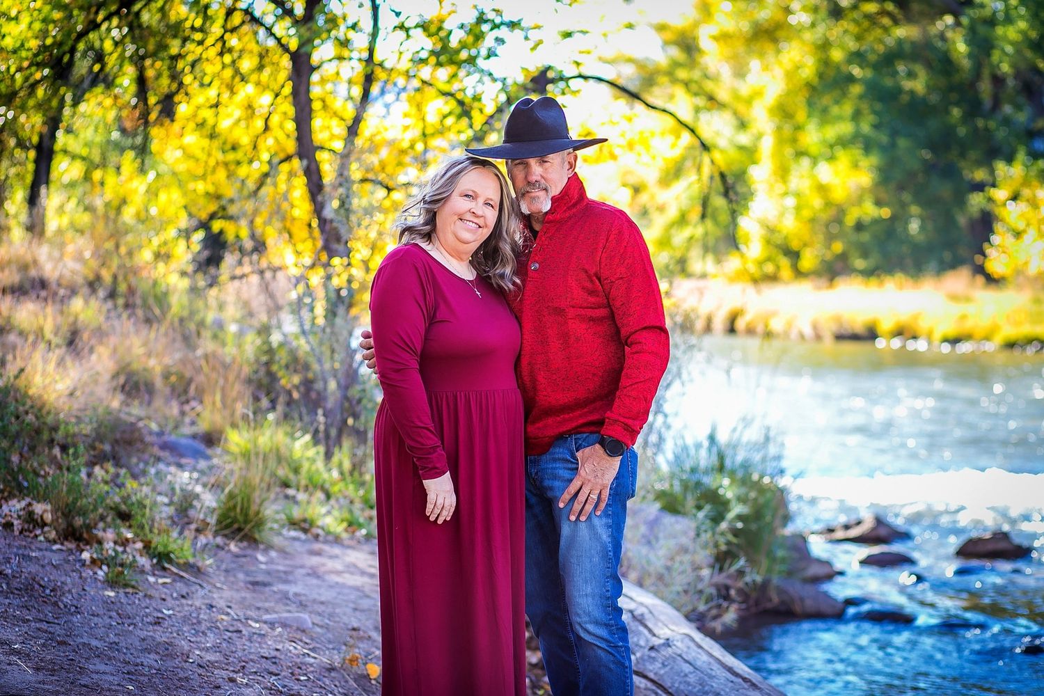 Dawn Lincoln, Canon City Professional Photographer for family, maternity, children, high school senior, engagement and wedding photographer
