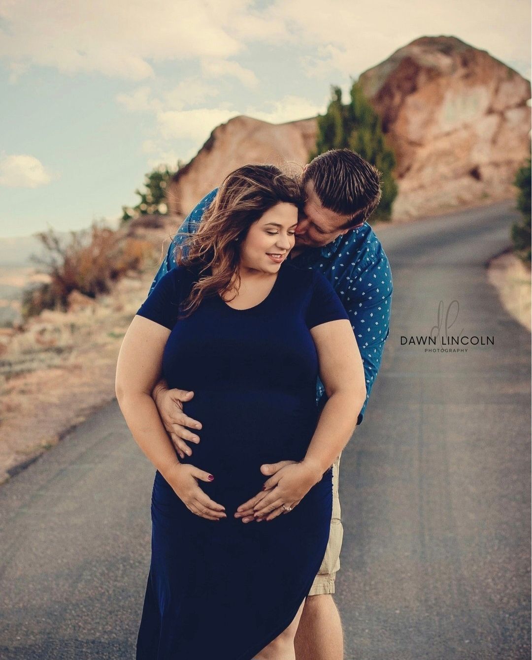 Dawn Lincoln Canon City Professional Photographer for families, high school seniors, maternity and children, engagements and weddings