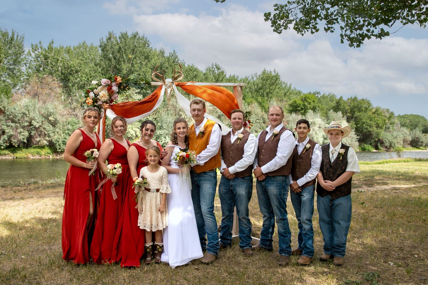 Dawn Lincoln, Canon City Professional Photographer for family, maternity, children, high school senior, engagement and wedding photographer