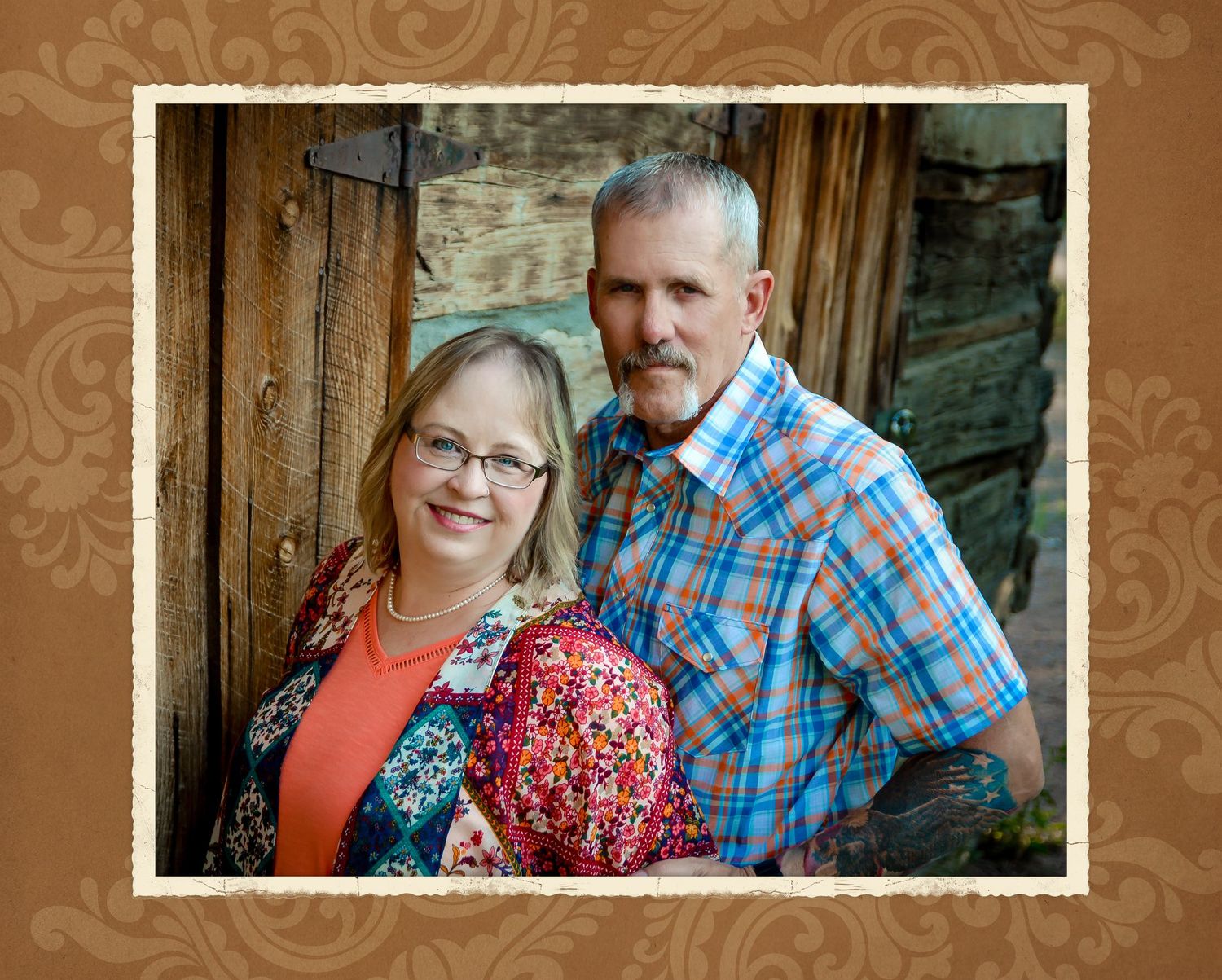 Dawn Lincoln, Canon City Professional Photographer for family, maternity, children, high school senior, engagement and wedding photographer