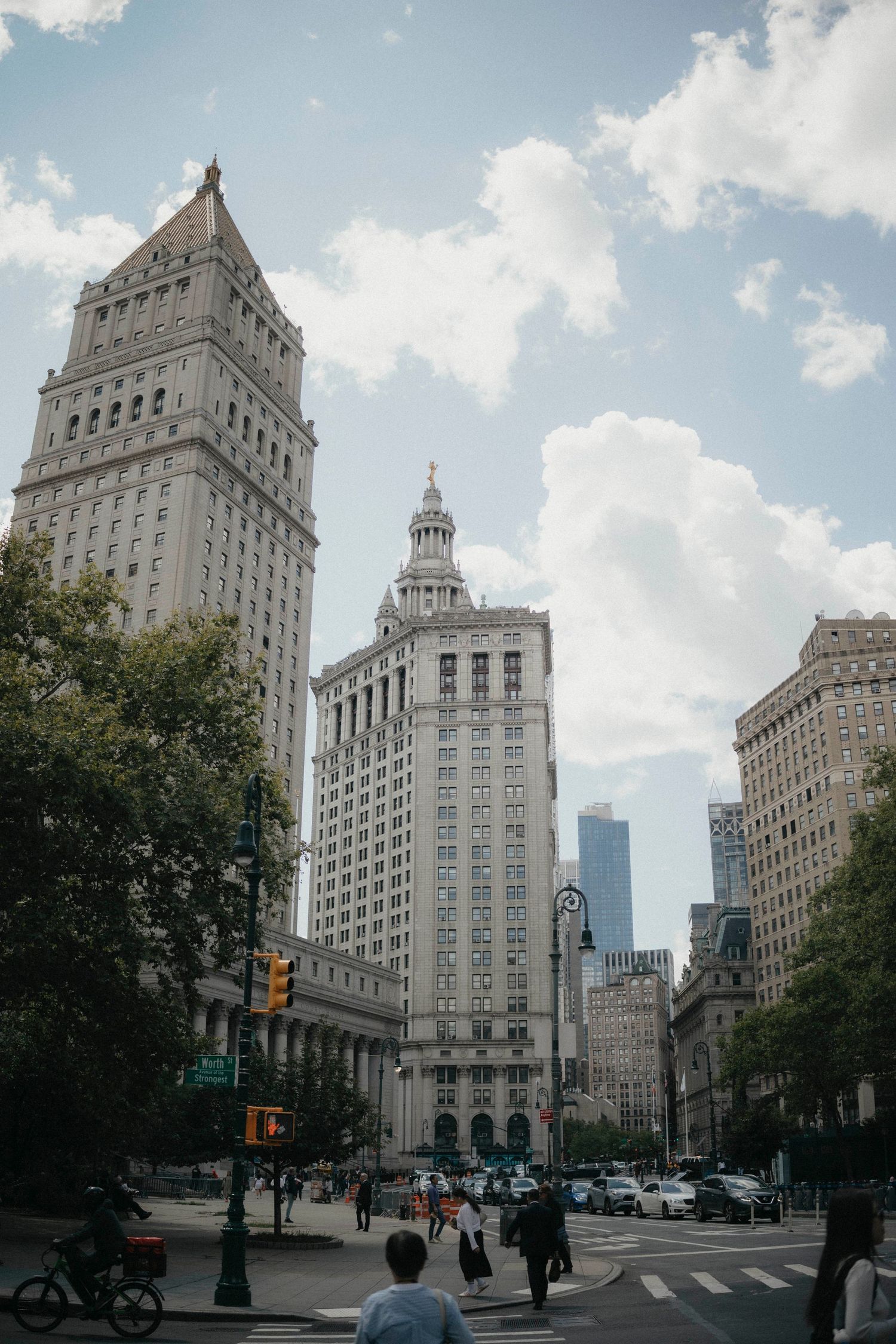 Iconic lower Manhattan skyline featuring the Thurgood Marshall US Courthouse and Municipal Building.