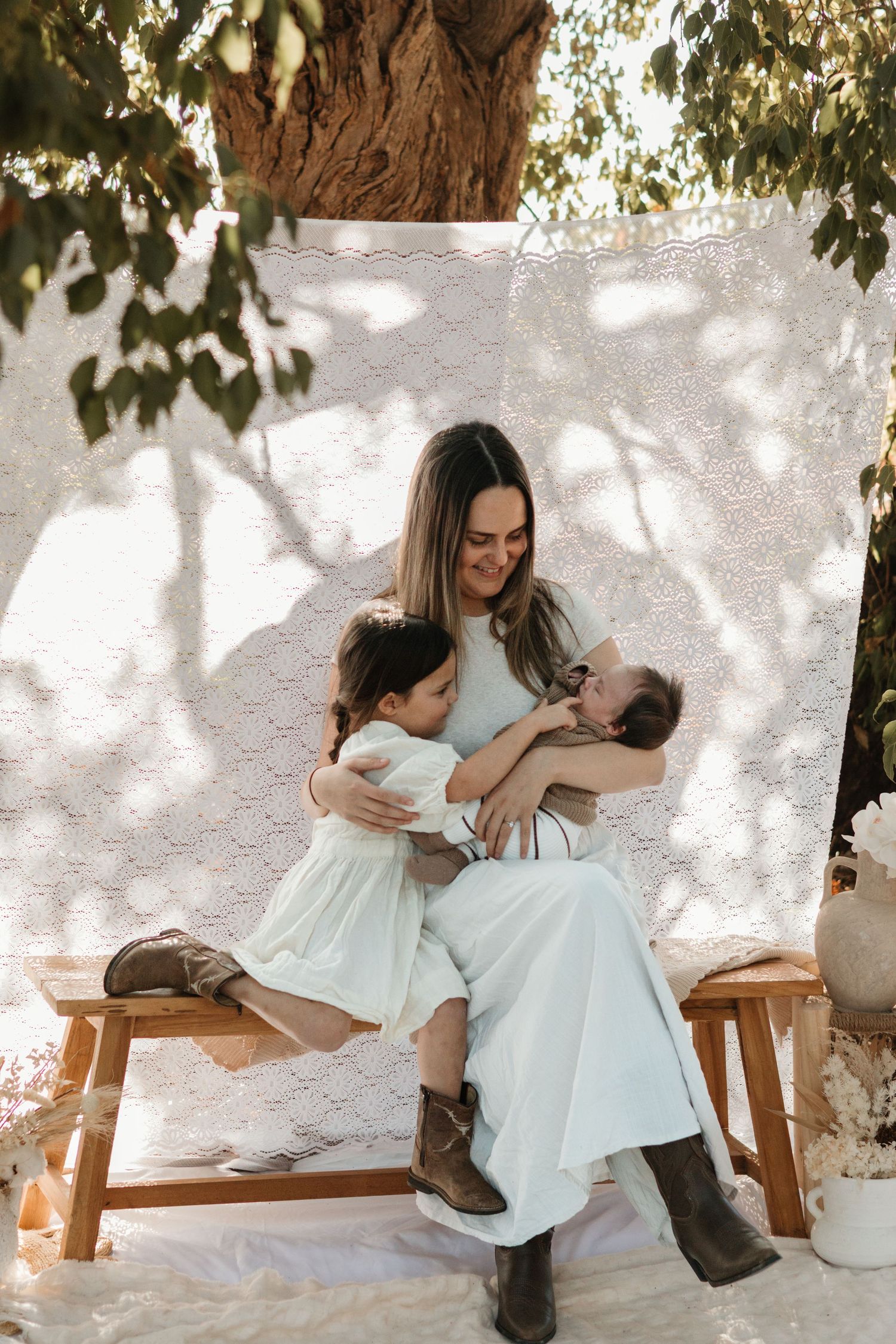 Outdoor mothers day mini photography session Wagga Wagga