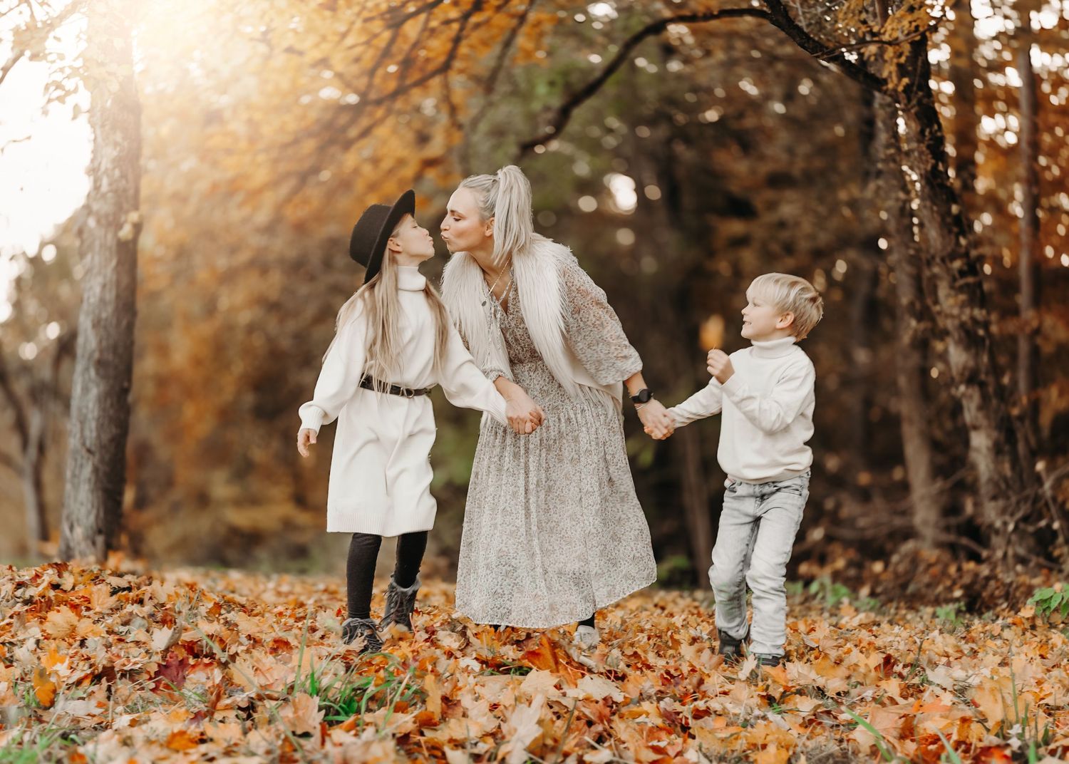 Natürliche Babyfotos, Newborn-, Familien- & Babybauchshootings in Nürtingen & Filderstadt. Liebevolle Erinnerungen, warm & authentisch.