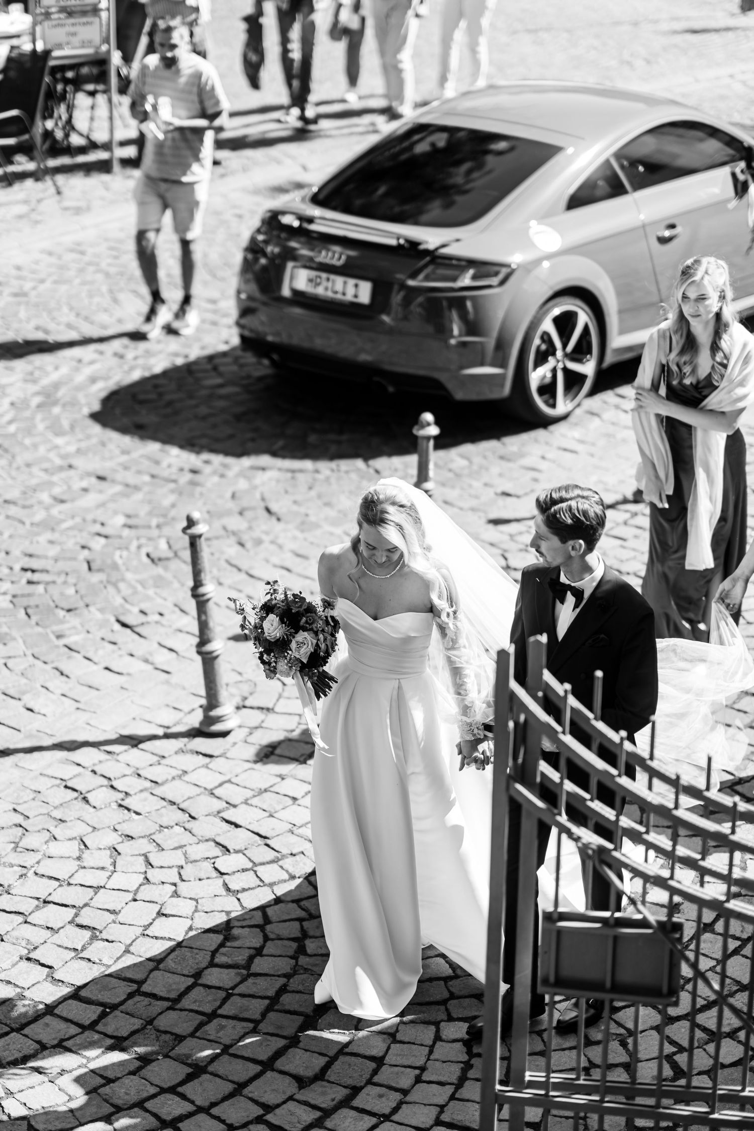 Hochzeitsfotos Kirche authentisch Heidelberg Weinheim Hochzeitsfotografin Hofgut Hohenstein Hochzeitsfotografie freie Trauung Standesamt
