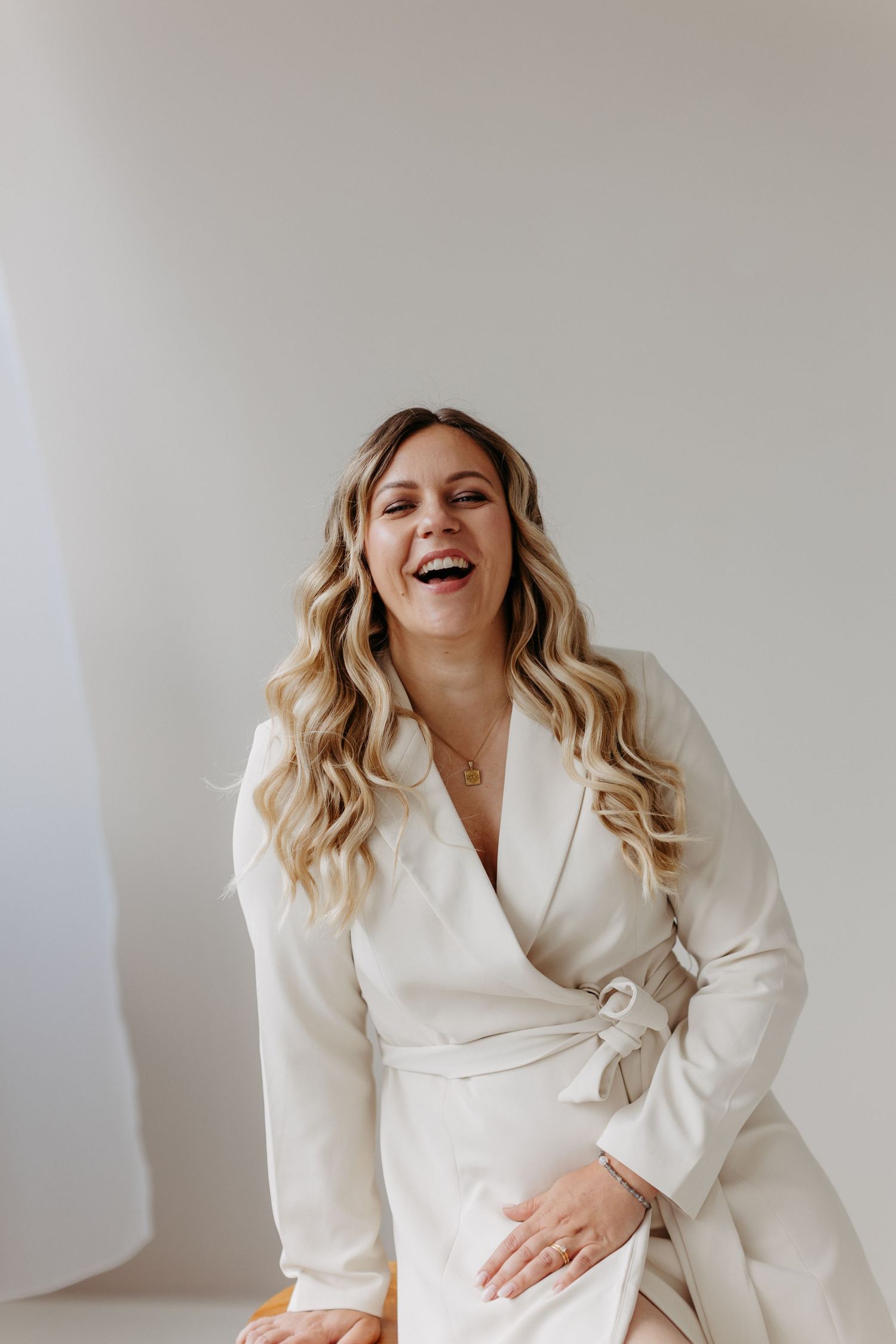 Hochzeitsfotos emotional authentisch Heidelberg Hoher Darsberg natürlich Hochzeitsfotografin Frankfurt Hochzeitsfotografie freie Trauung