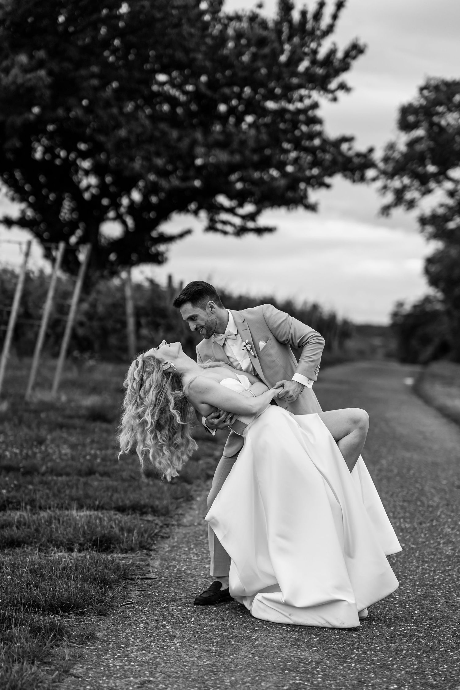 Hochzeitsfotos emotional authentisch Heidelberg Hoher Darsberg Hochzeitsfotografin Eventmühle Kraichgau Hochzeitsfotografie freie Trauung
