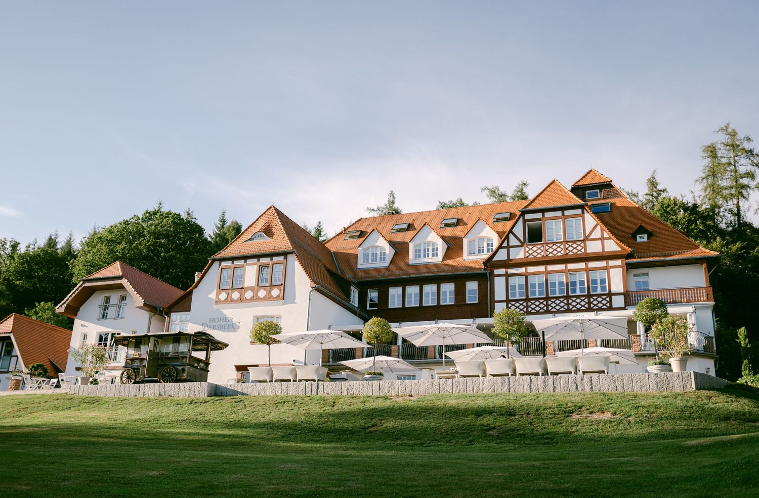 Hochzeitsfotos Kirche authentisch Heidelberg Neckarsteinach Hochzeitsfotografin Hoher Darsberg Hochzeitsfotografie freie Trauung Standesamt