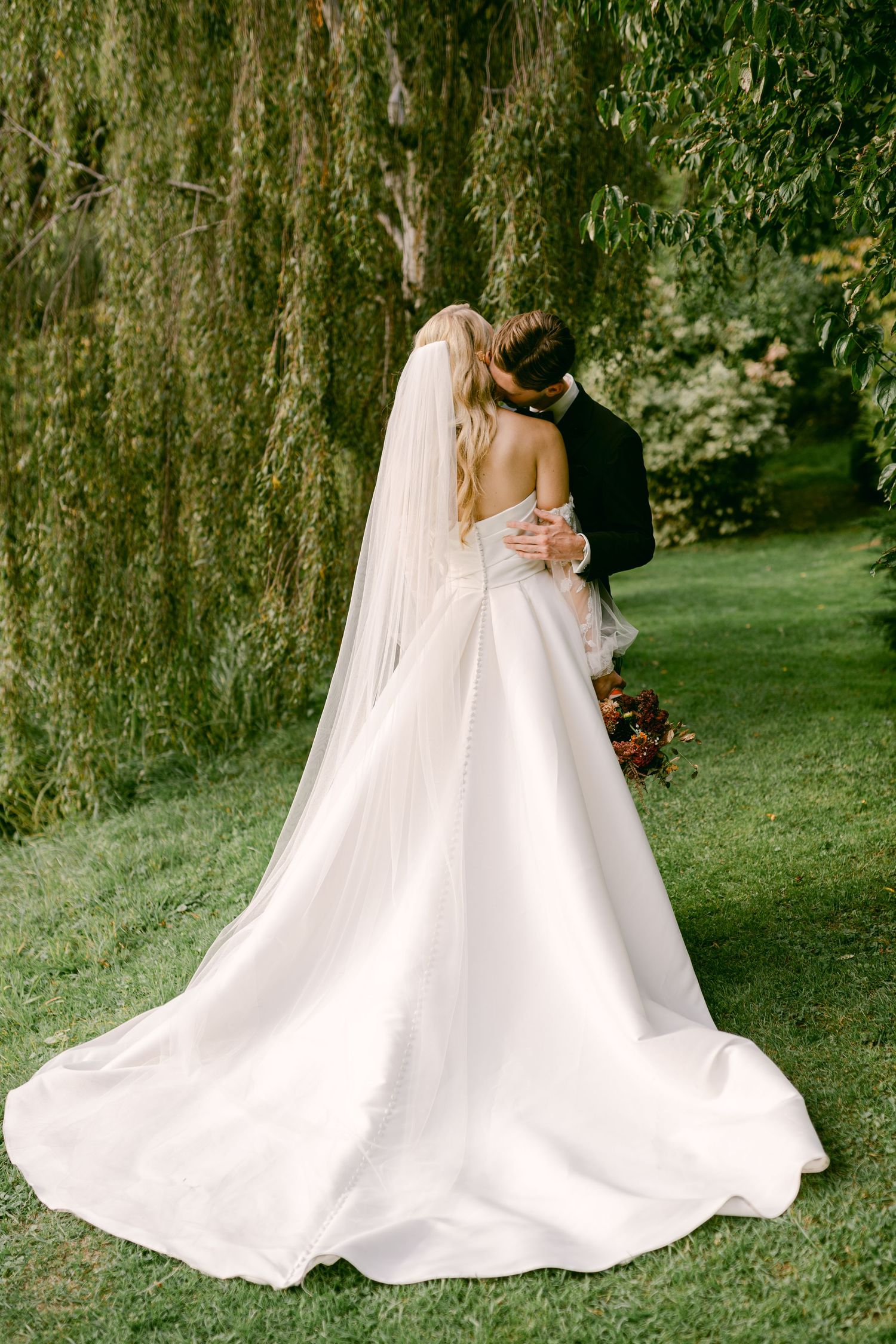 Hochzeitsfotos emotional authentisch Heidelberg Hoher Darsberg Hochzeitsfotografin Hofgut Hohenstein Hochzeitsfotografie freie Trauung