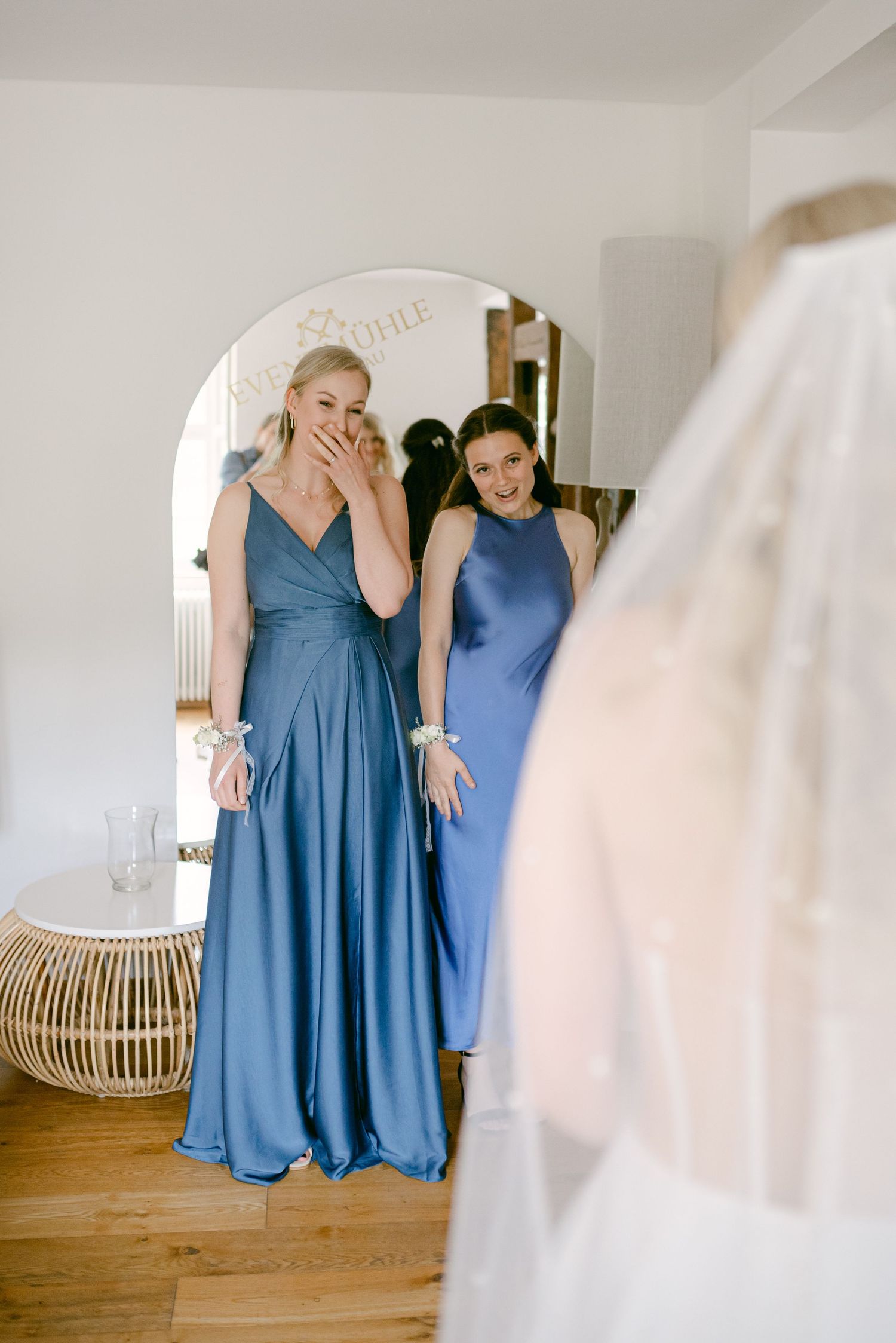 Hochzeitsfotos emotional authentisch Heidelberg Hoher Darsberg Hochzeitsfotografin Eventmühle Kraichgau Hochzeitsfotografie freie Trauung