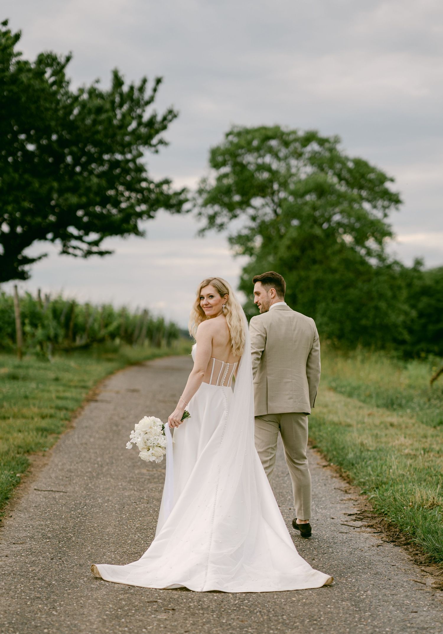 Hochzeitsfotos emotional authentisch Heidelberg Hoher Darsberg Hochzeitsfotografin Eventmühle Kraichgau Hochzeitsfotografie freie Trauung