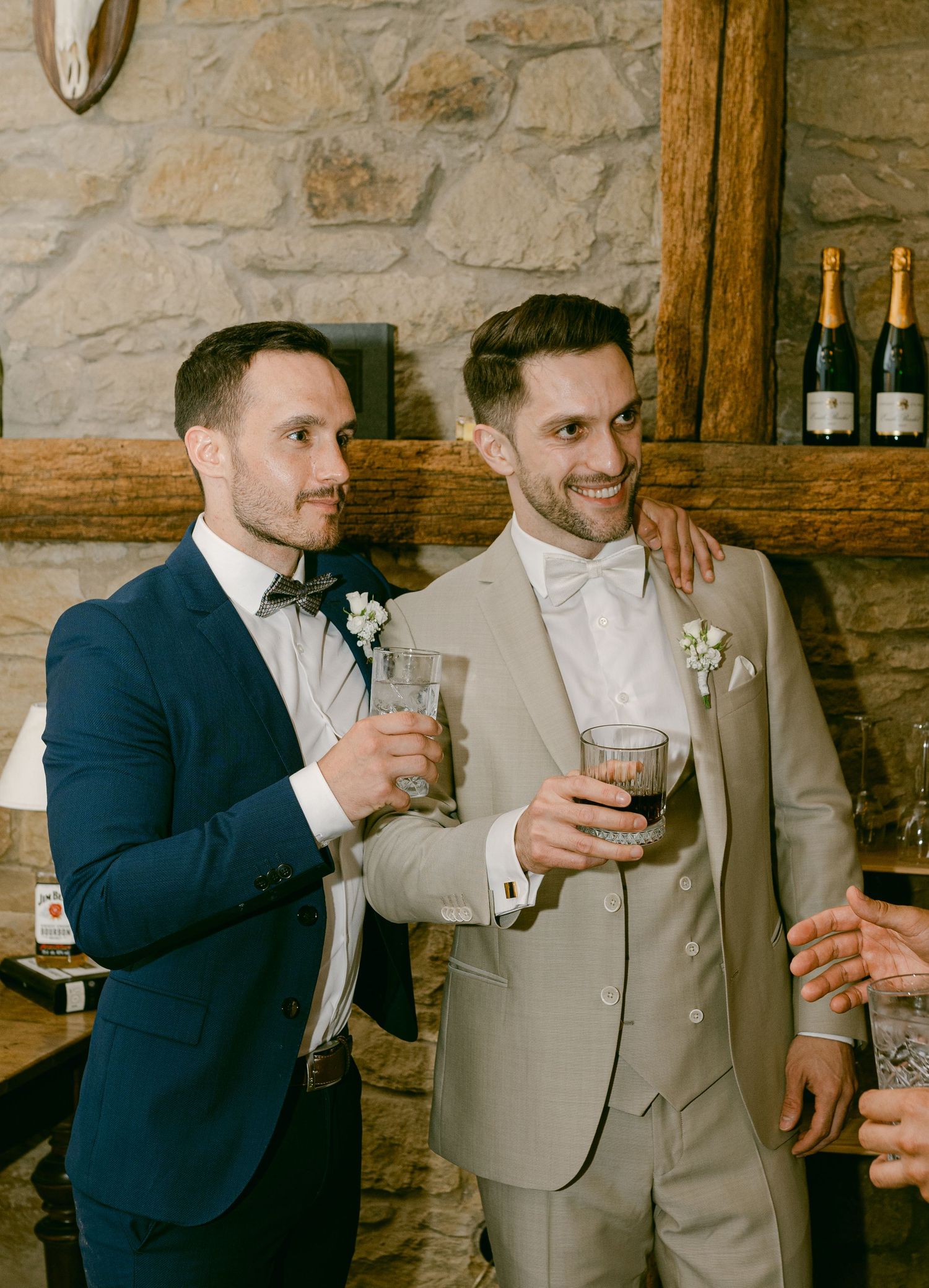 Hochzeitsfotos emotional authentisch Heidelberg Hoher Darsberg Hochzeitsfotografin Eventmühle Kraichgau Hochzeitsfotografie freie Trauung