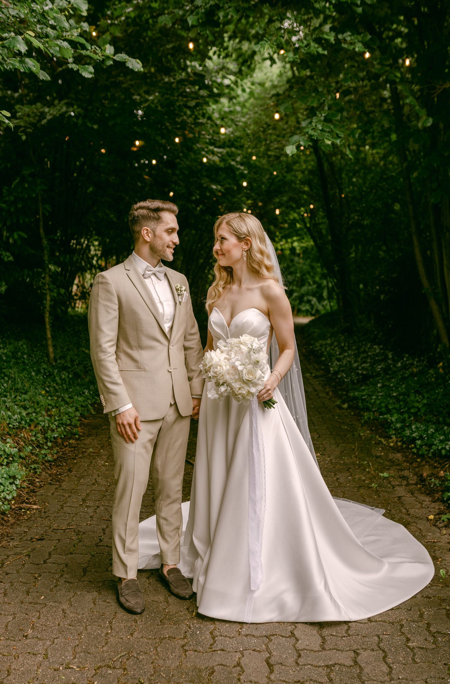 Hochzeitsfotos emotional authentisch Heidelberg Hoher Darsberg Hochzeitsfotografin Eventmühle Kraichgau Hochzeitsfotografie freie Trauung