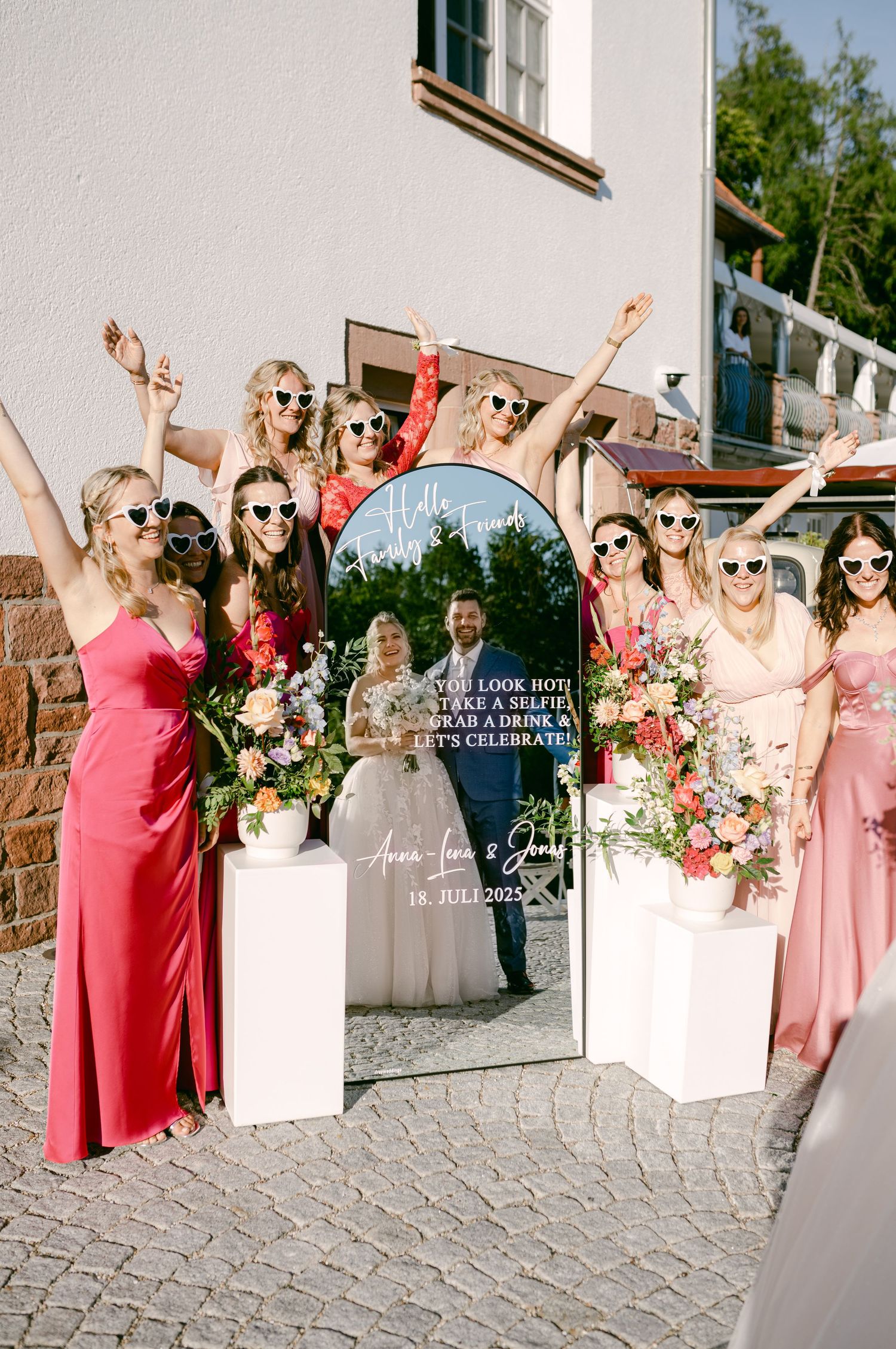 Hochzeitsfotos Kirche authentisch Heidelberg Neckarsteinach Hochzeitsfotografin Hoher Darsberg Hochzeitsfotografie freie Trauung Standesamt