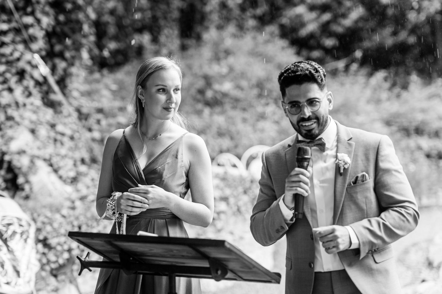 Hochzeitsfotos emotional authentisch Heidelberg Hoher Darsberg Hochzeitsfotografin Eventmühle Kraichgau Hochzeitsfotografie freie Trauung