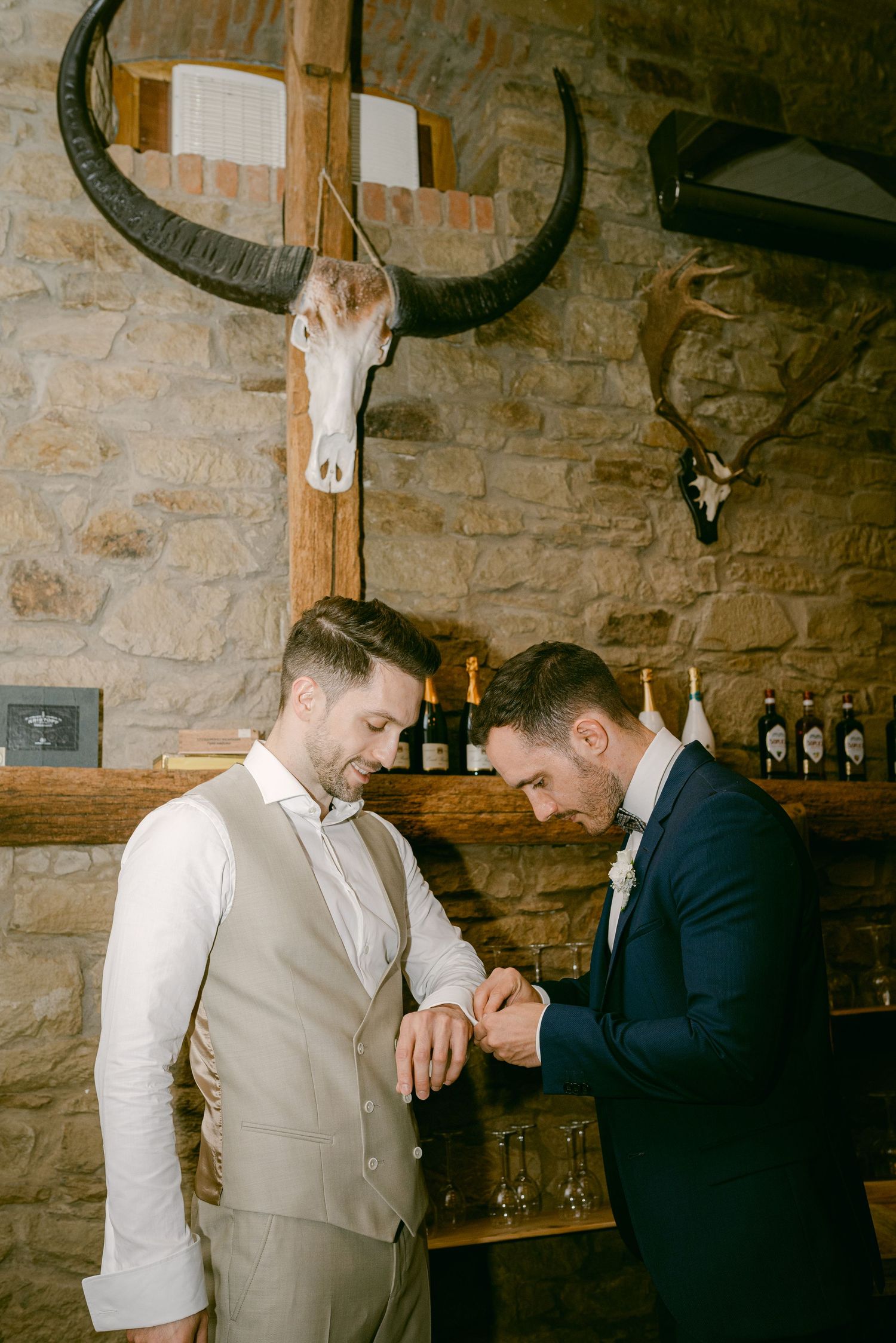 Hochzeitsfotos emotional authentisch Heidelberg Hoher Darsberg Hochzeitsfotografin Eventmühle Kraichgau Hochzeitsfotografie freie Trauung