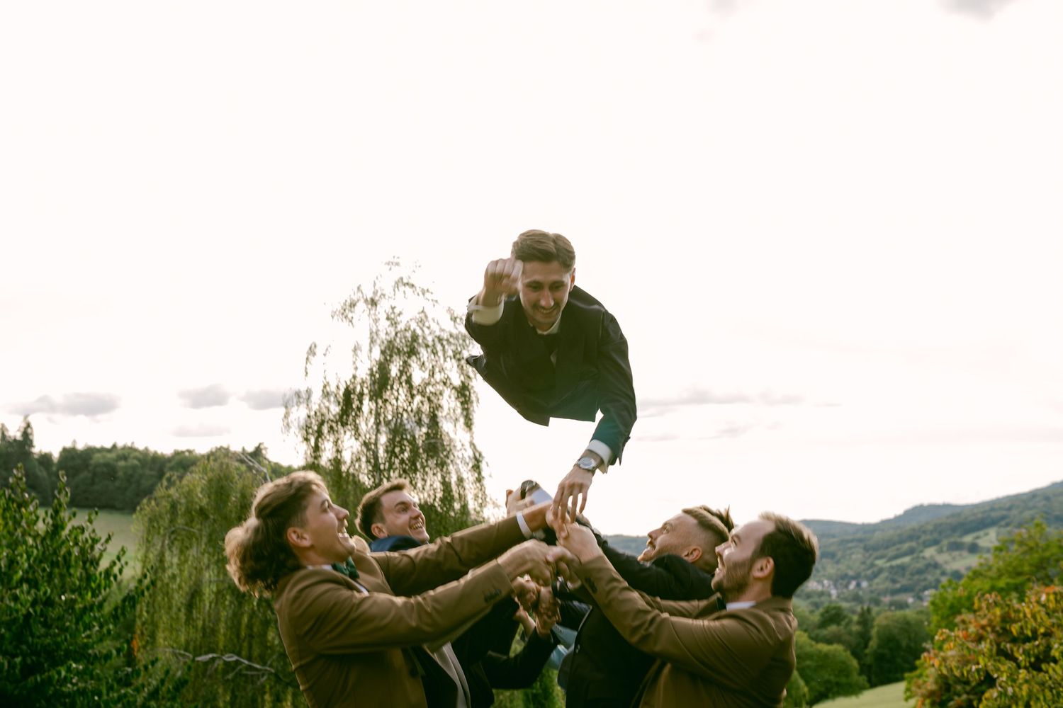 Hochzeitsfotos emotional authentisch Heidelberg Hoher Darsberg Hochzeitsfotografin Hofgut Hohenstein Hochzeitsfotografie freie Trauung