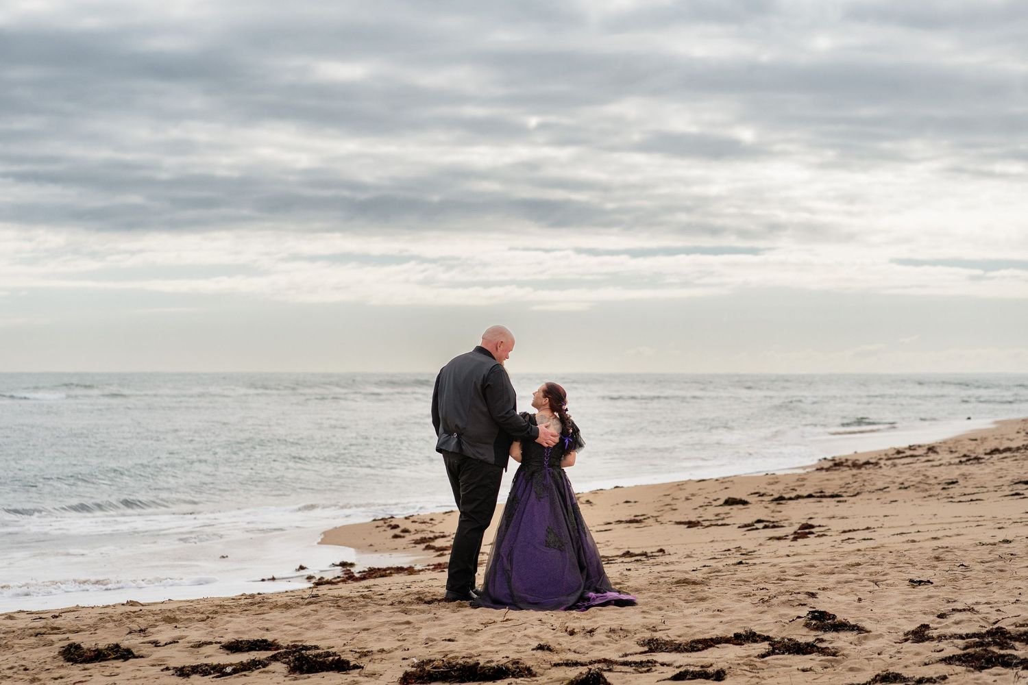 Busselton, Bunbury and Mandurah wedding photographer, specialising in smaller and more intimate weddings.