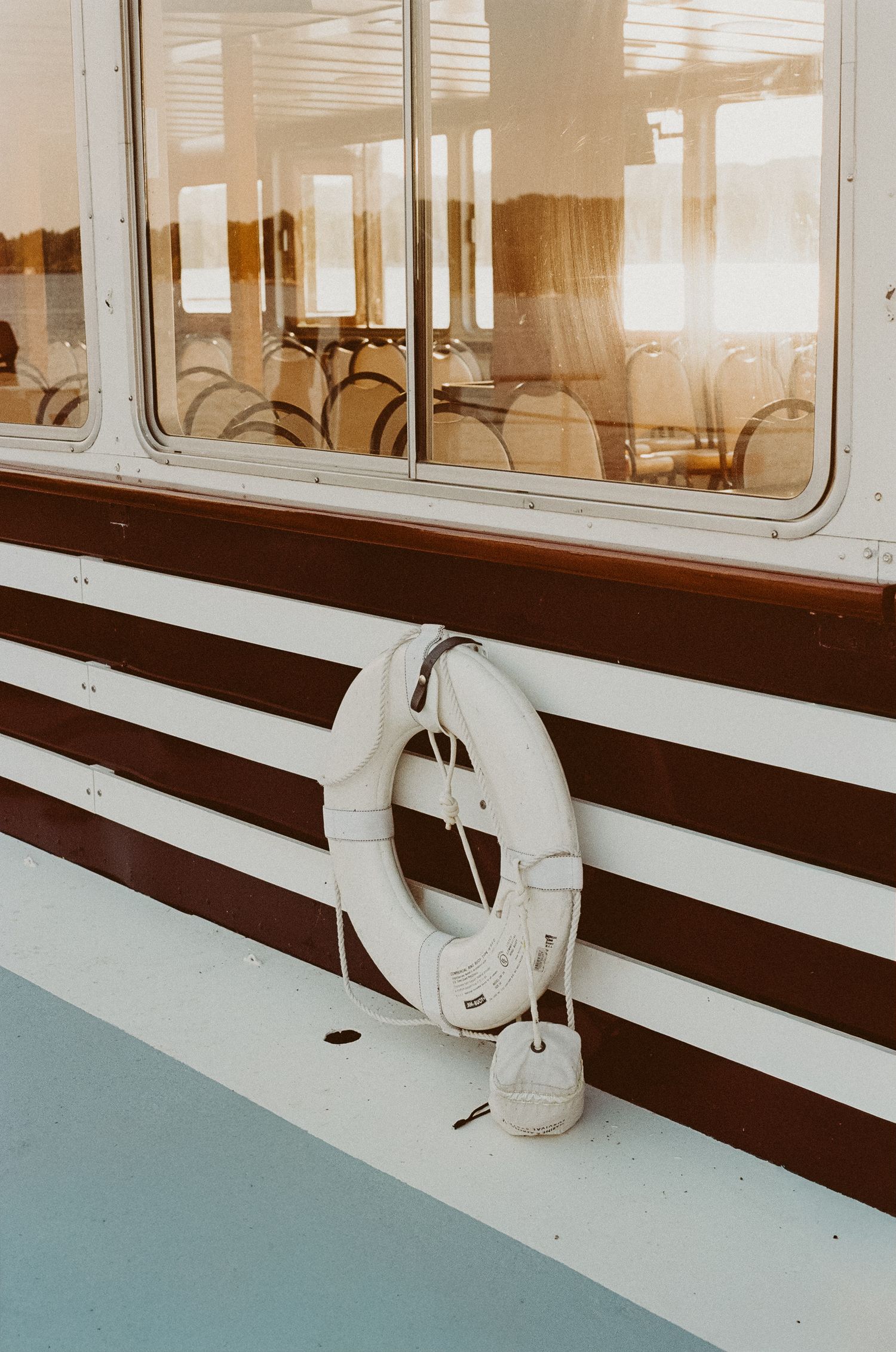 Nostalgic film photos you can feel.