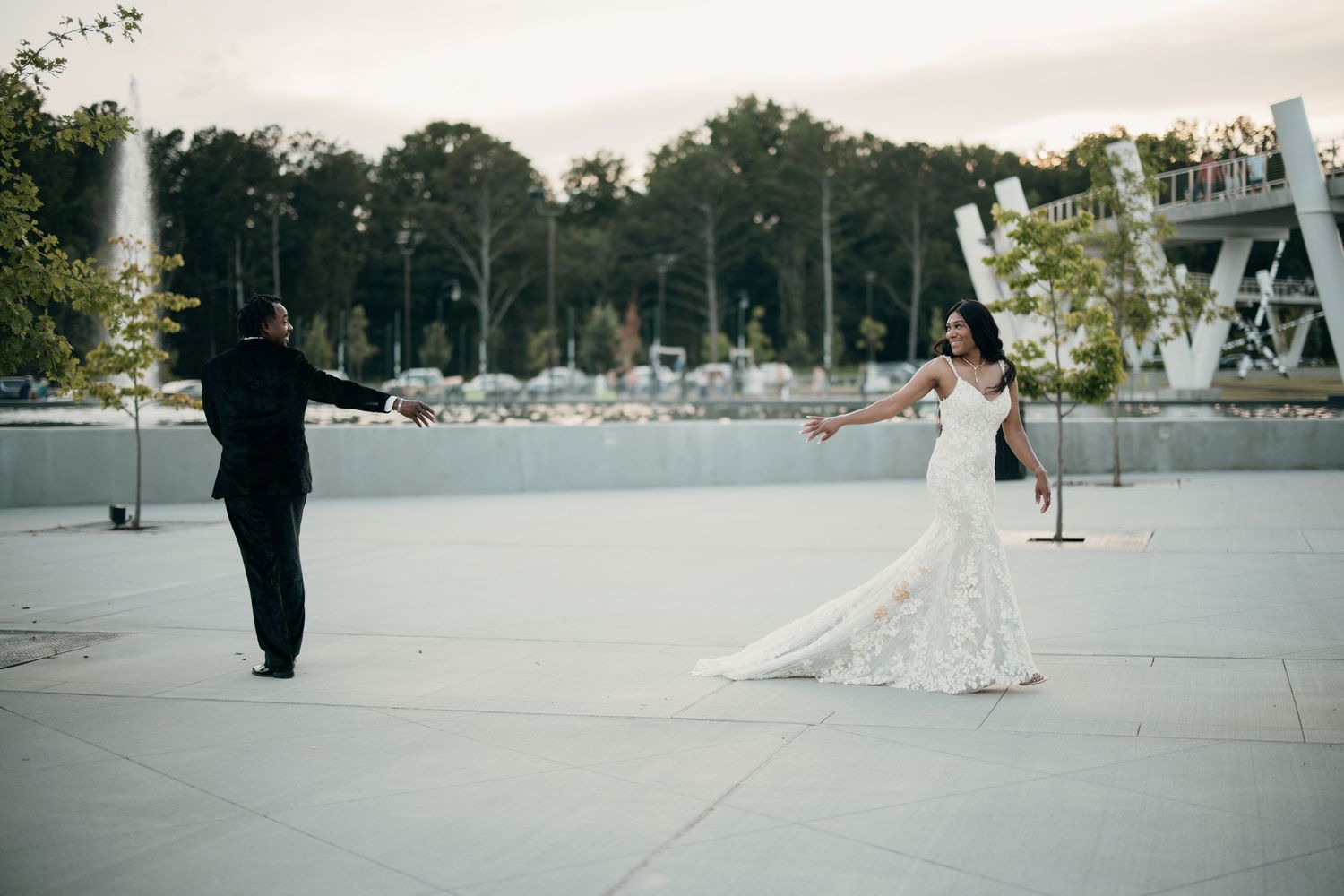 nature wedding photos, building wedding photos, timeless wedding photos, suwanee wedding photographer, atlanta wedding photographer,