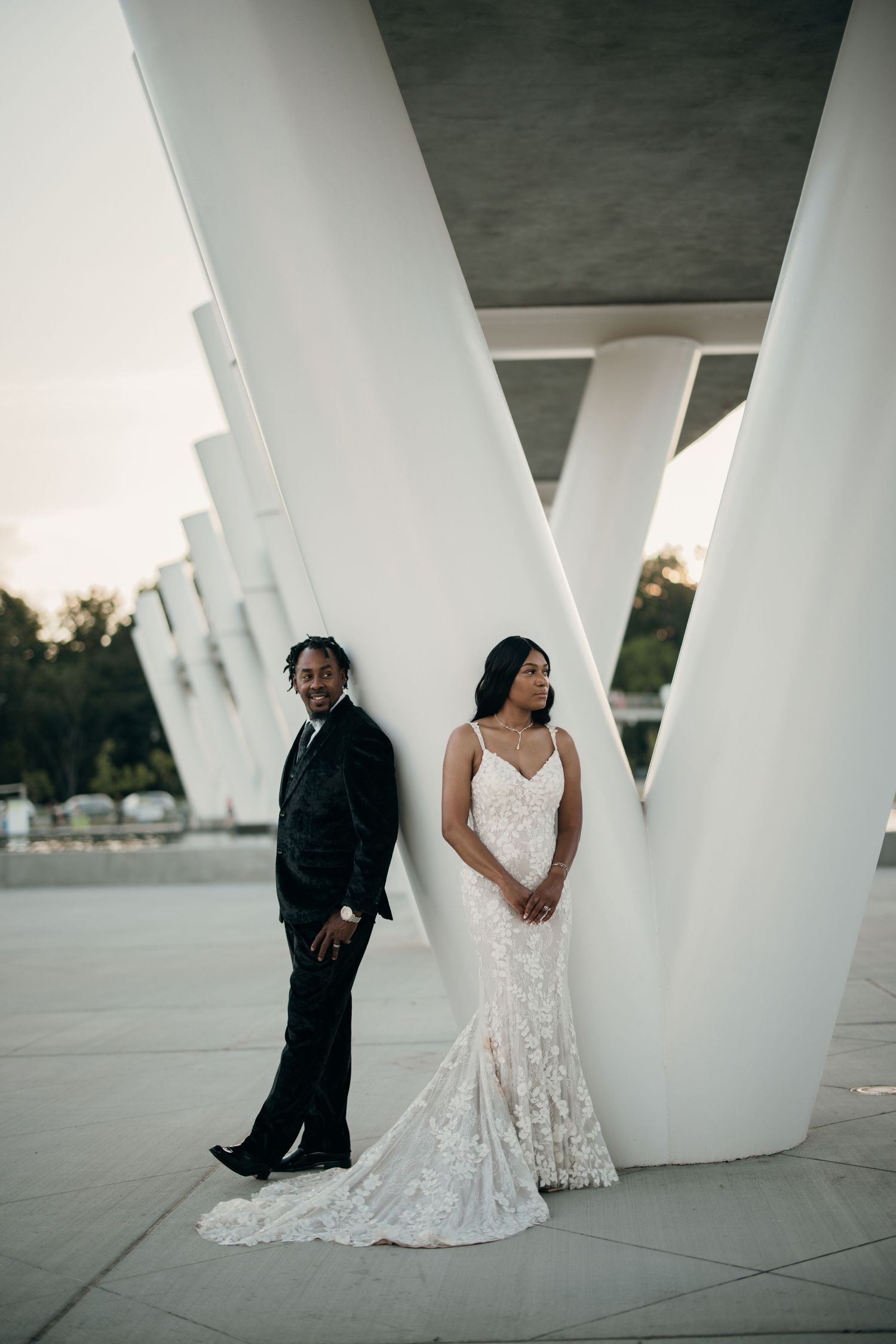 nature wedding photos, building wedding photos, timeless wedding photos, suwanee wedding photographer, atlanta wedding photographer,