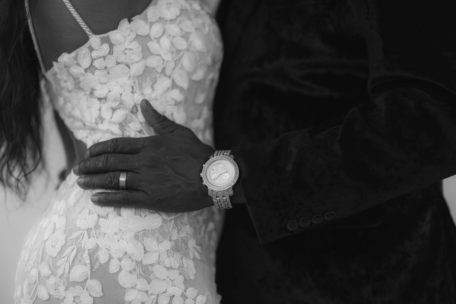 nature wedding photos, building wedding photos, timeless wedding photos, suwanee wedding photographer, atlanta wedding photographer,