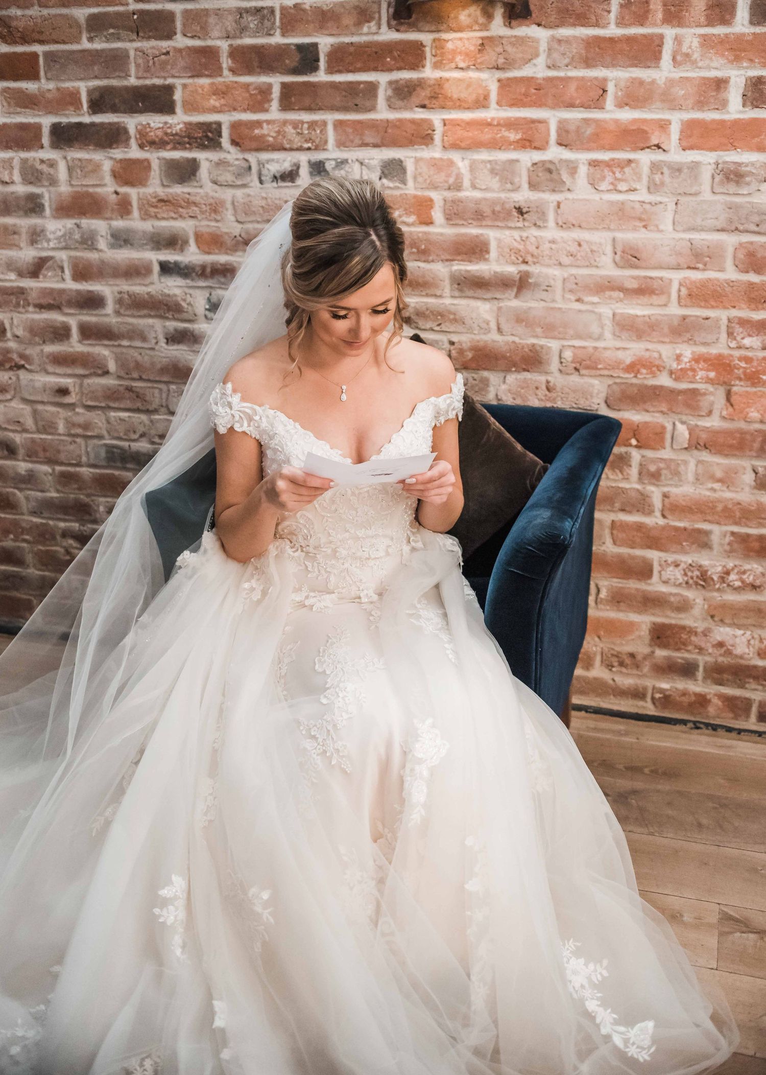 hazel gap barn summer wedding photography