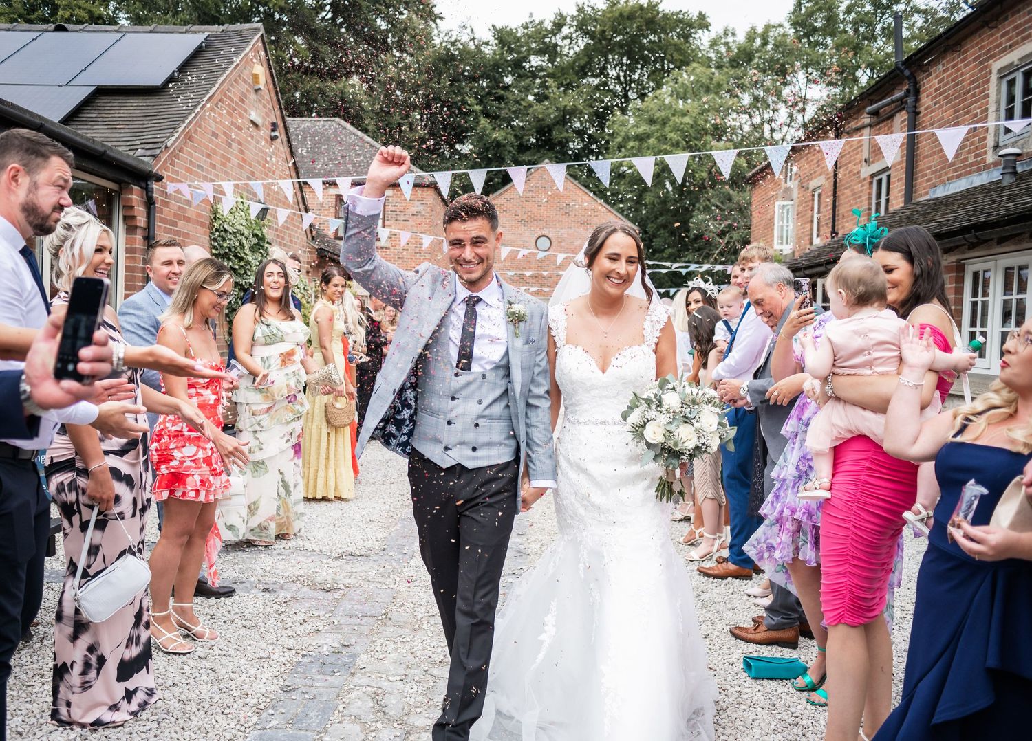 knockerdown wedding venue derbyshire sheffield south yorkshire natural fun documentary wedding photographer wedding photography