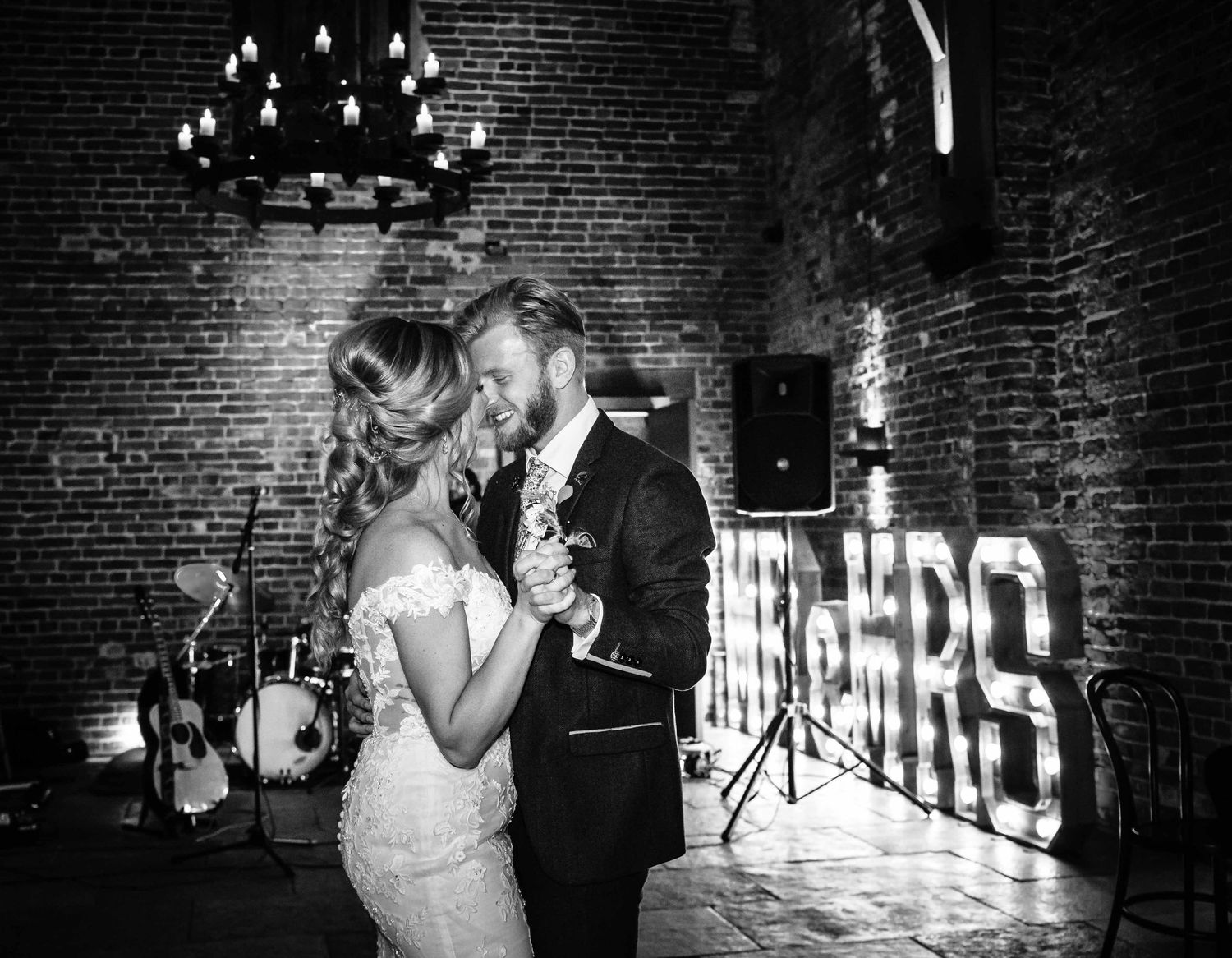 hazel gap barn summer wedding photography