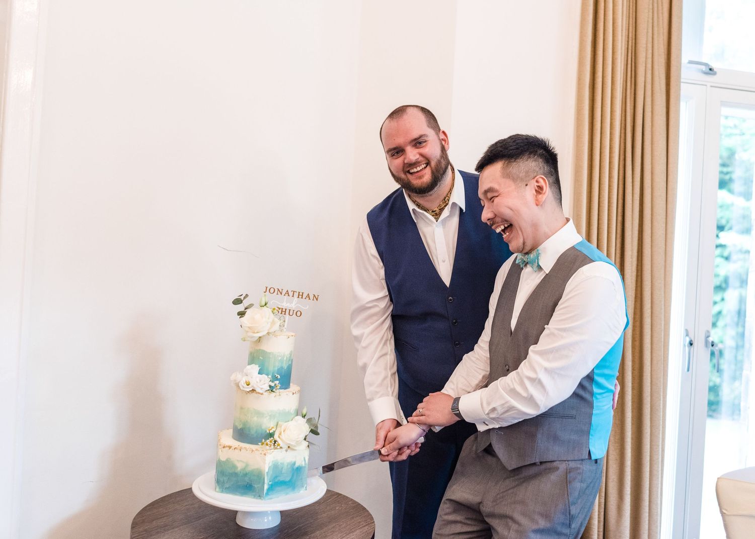 Halifax Hall Sheffield yorkshire summer wedding photography