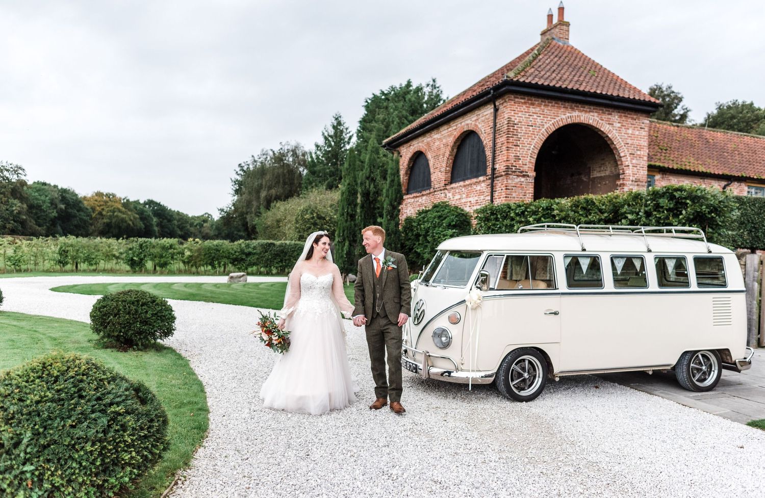 cripps hazel gap barn retford nottinghamshire autumn wedding