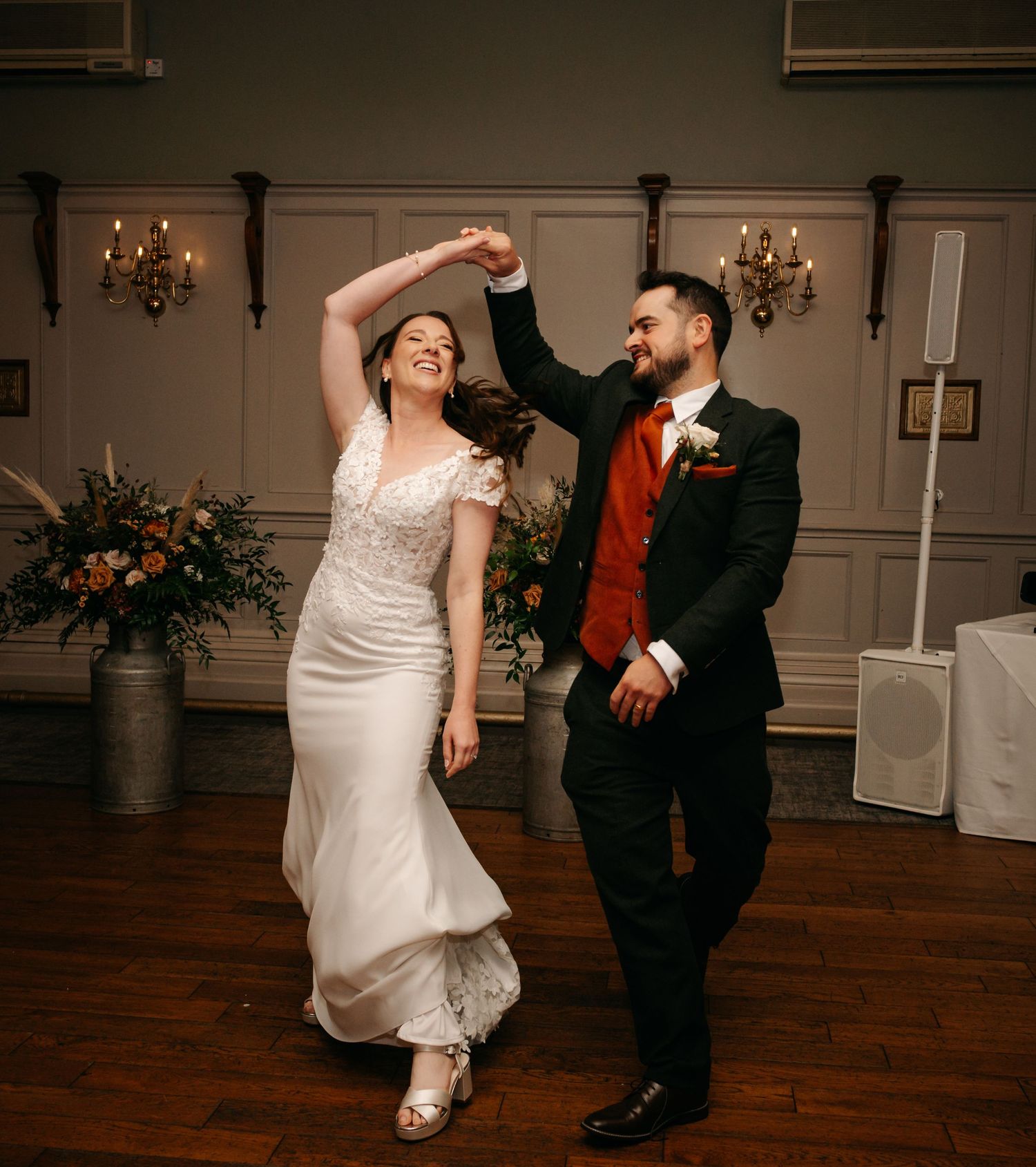 Wedding ceremony at The Maynard photographed by Sharon Trees Photography