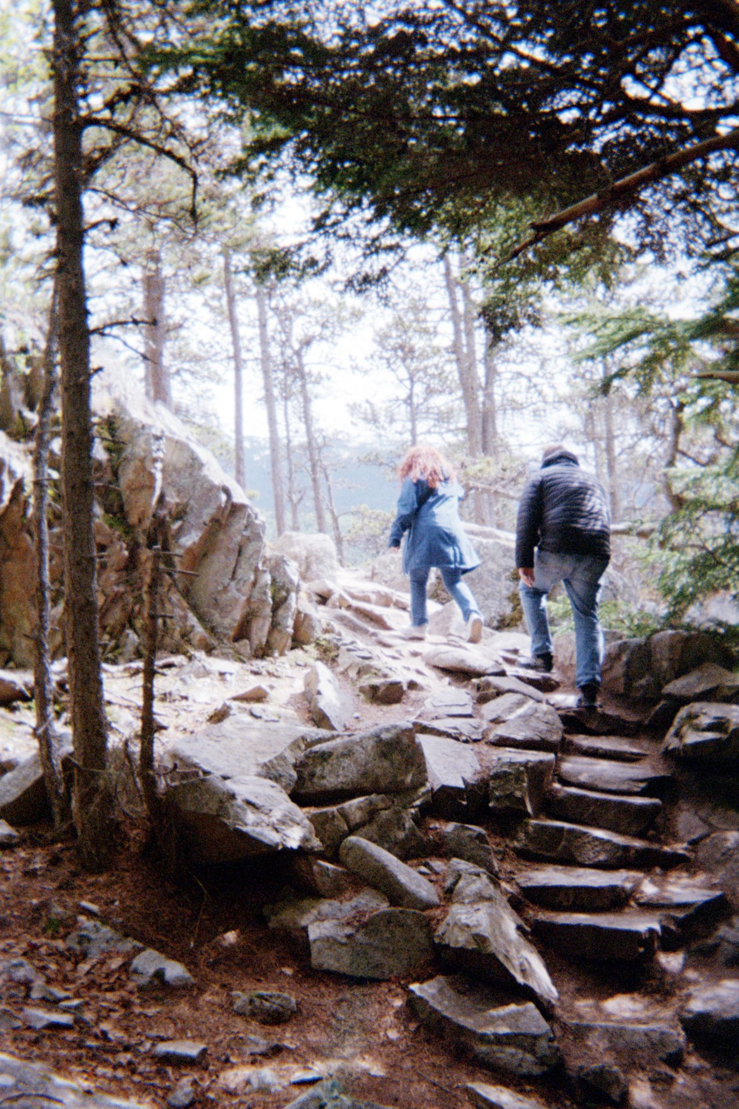 Alaskan traveling photographer, Golden Cove hiking trail film photography, Alaska couples photos