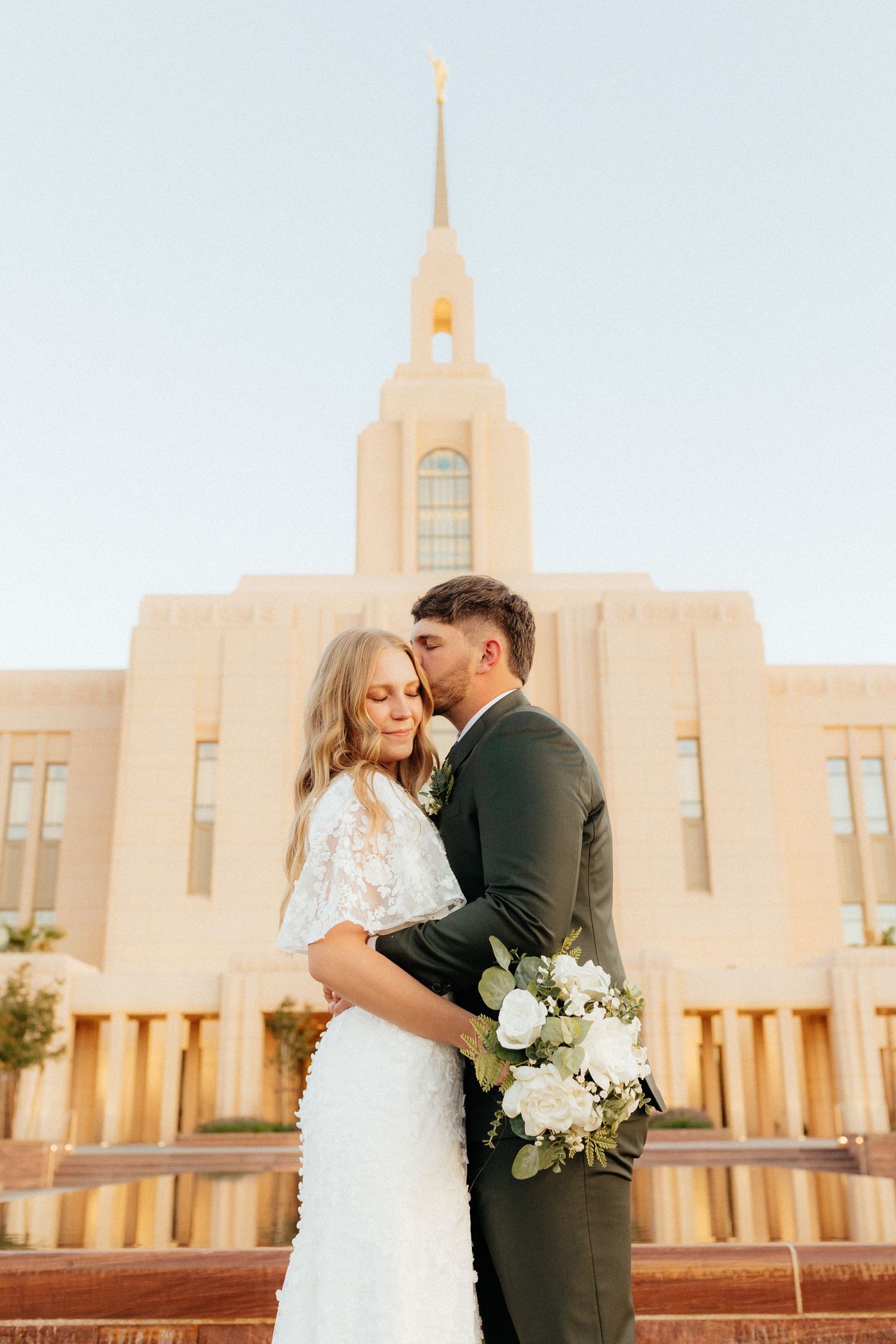 Mesa wedding photographer 
Gilbert wedding photographer
Phoenix wedding photographer 
Mesa temple Photographer
Gilbert temple photographer
