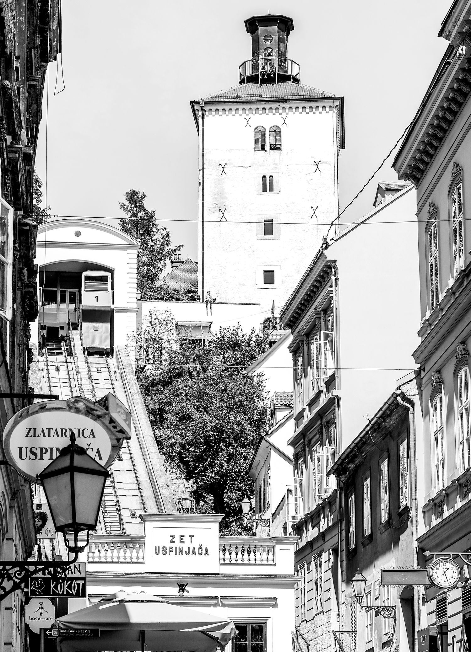 Pogled na Uspinjaču, fotografije Zagreb. Ulična fotografija.