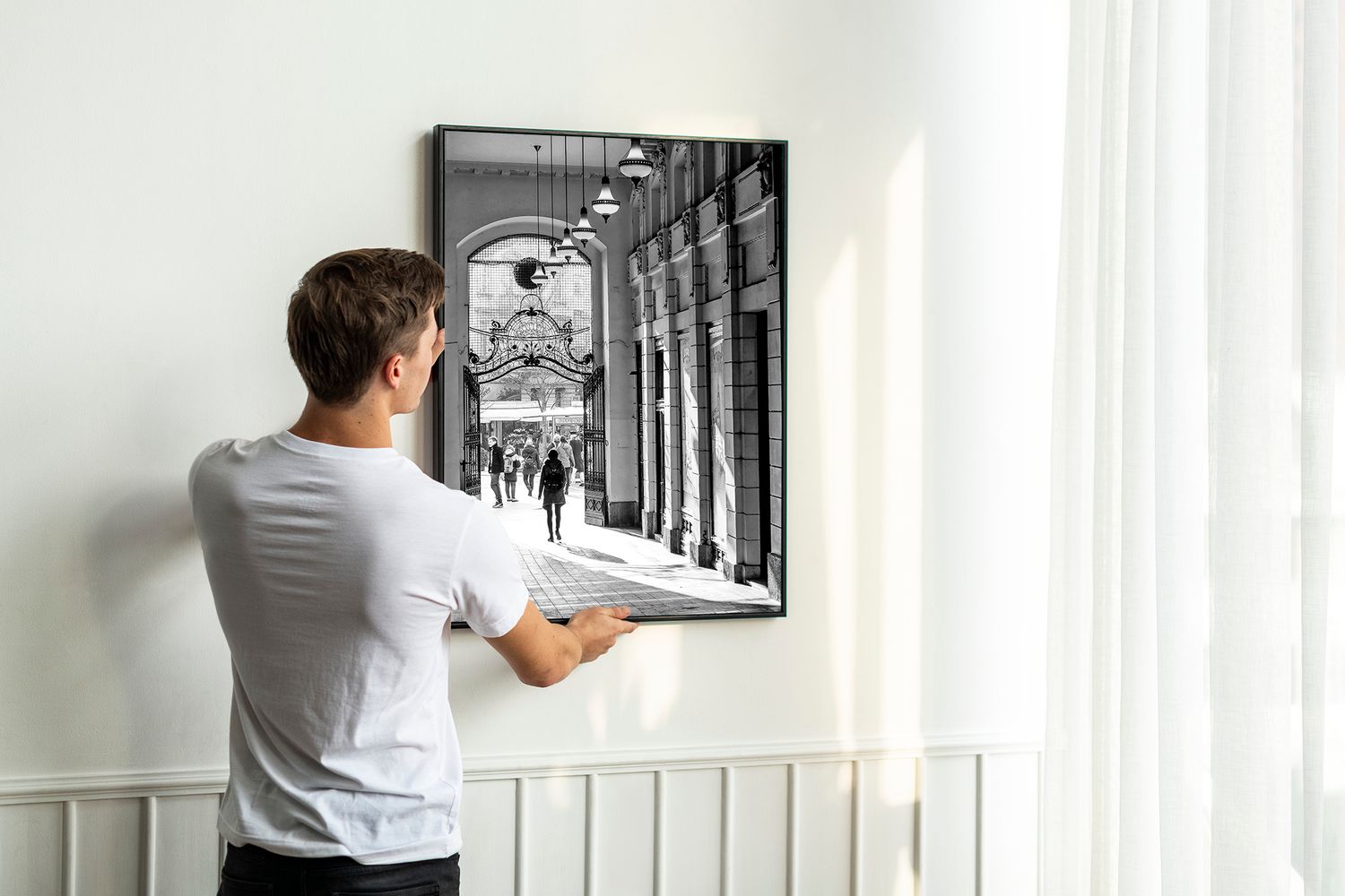 Fotografija na zidu, lokacija Zagreb, Oktogon. Primjer uokvirene fotografije 50x70 cm