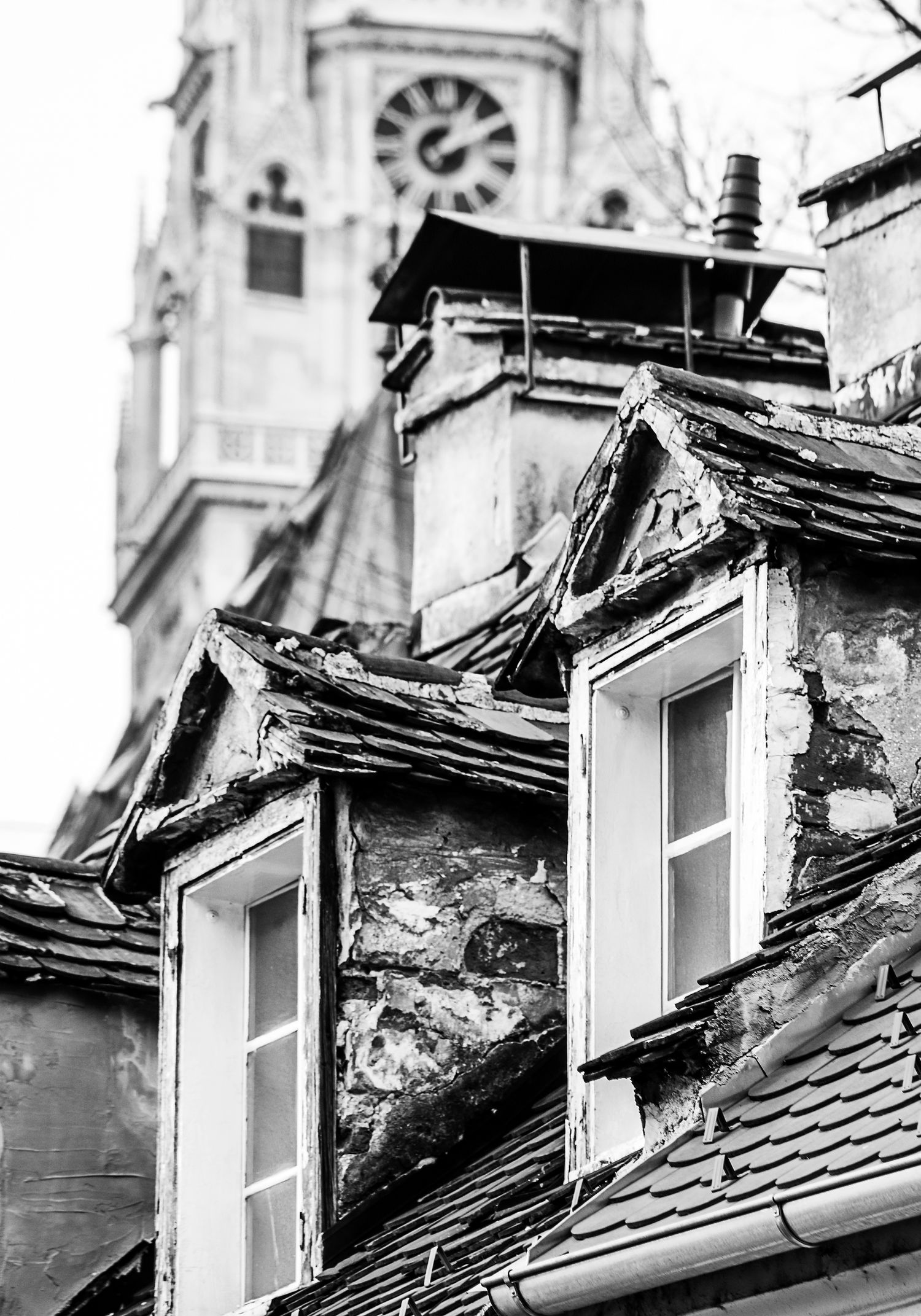 Crno bijela fotografija krovova u Vlaškoj ulici u Zagrebu