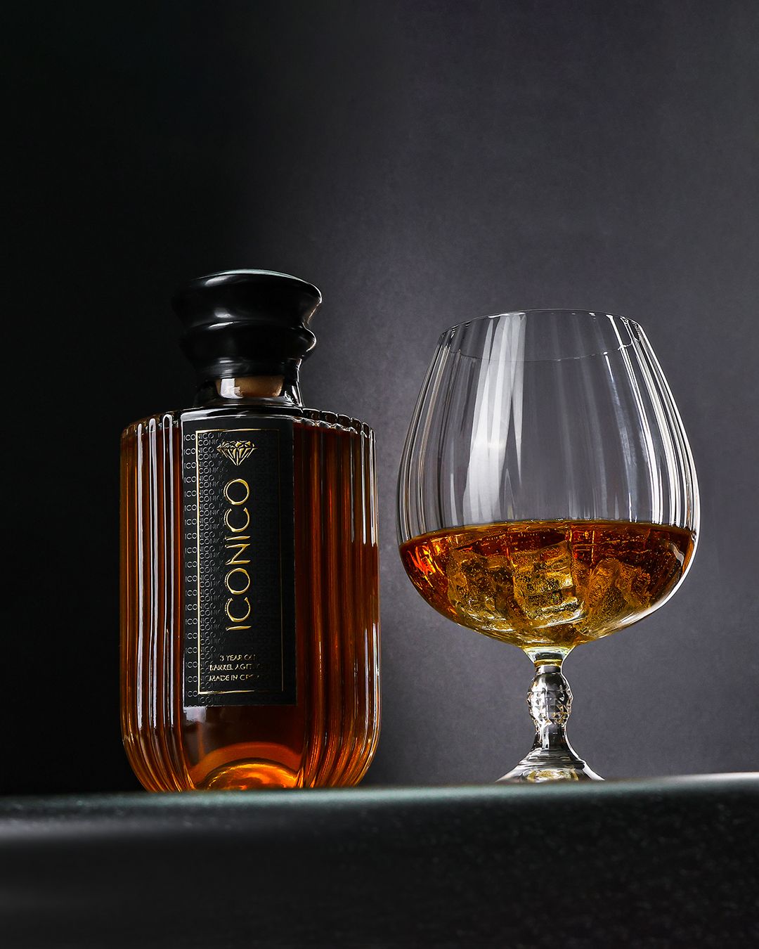 Reklamna fotografija, Gin Iconico. Fotografiranje proizvoda.
