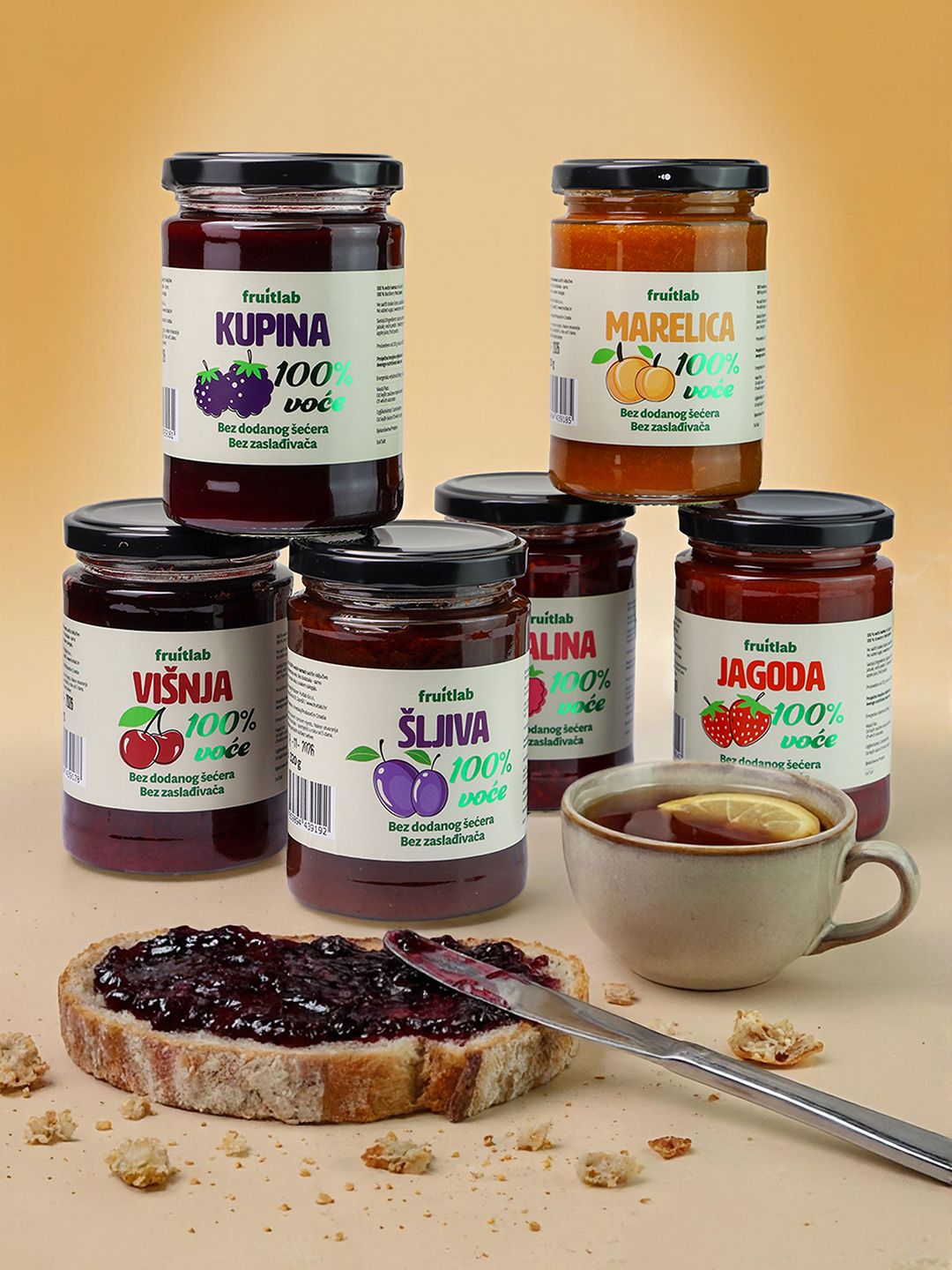 Produkt fotografija voćnih namaza FruitLab. Komercijalna fotografija za potrebe promocije na Instagramu