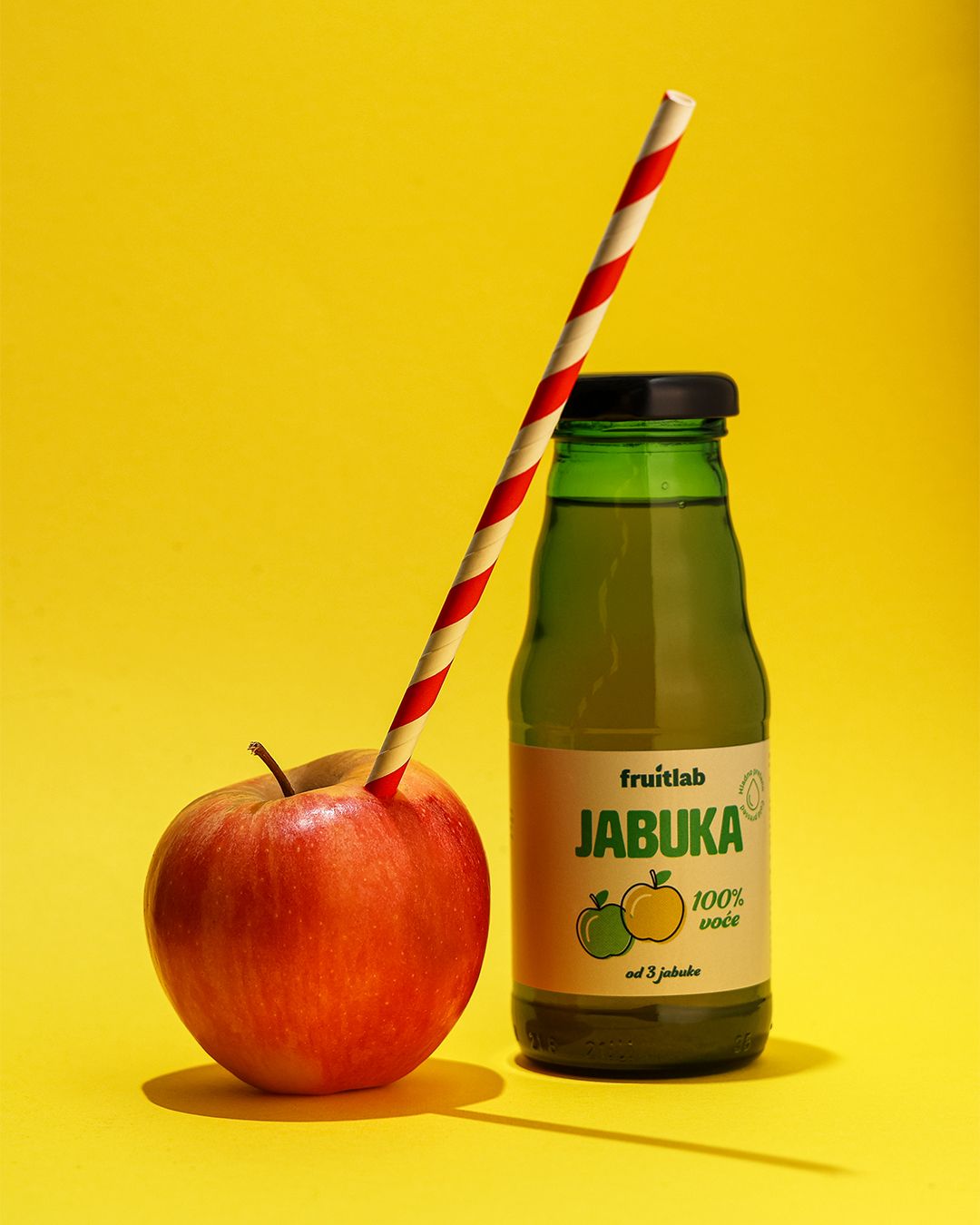Prirodni voćni sok od jabuka, FruitLab. Fotografiranje proizvoda.