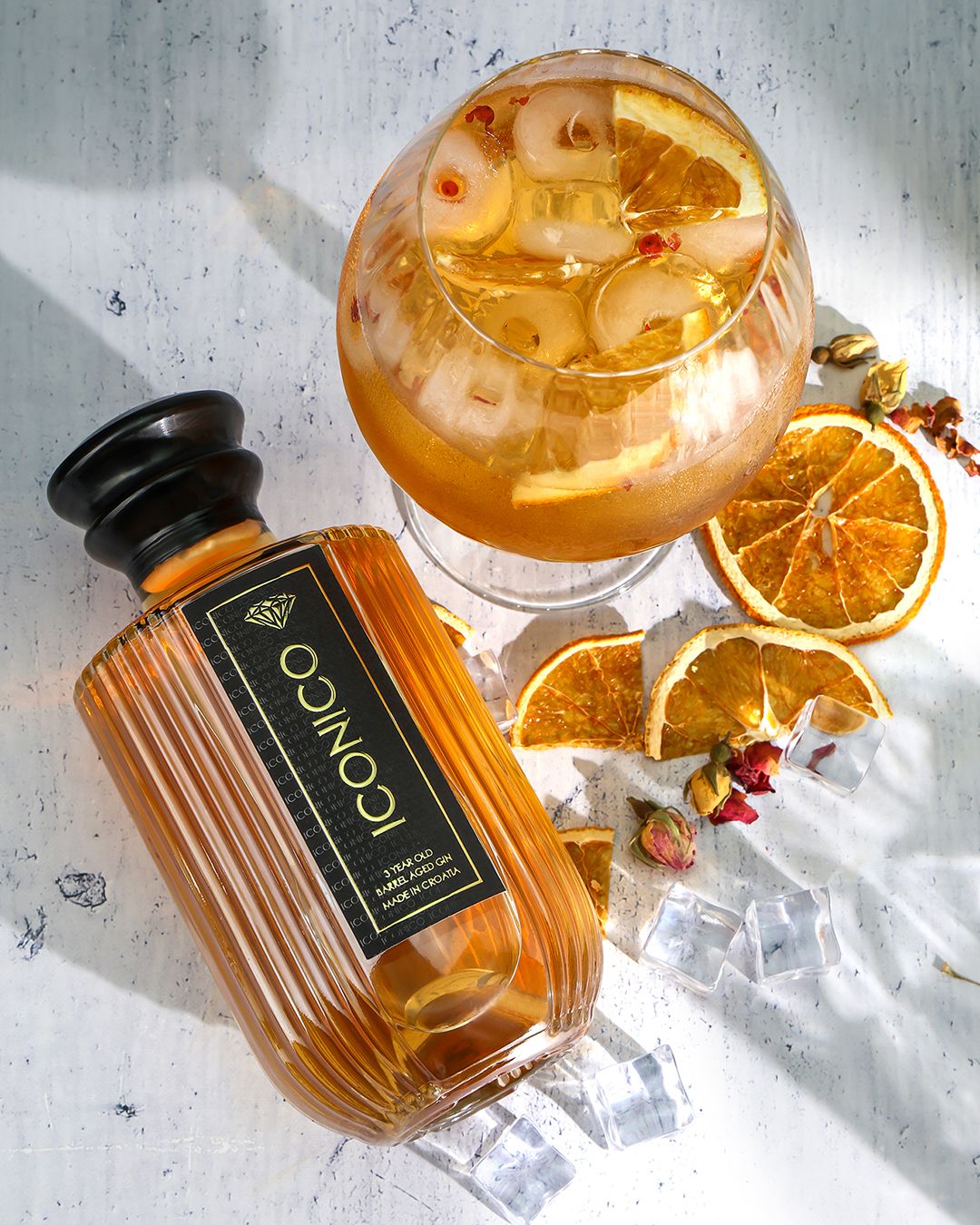 Produkt fotografija, Gin Iconico. Fotografiranje proizvoda.