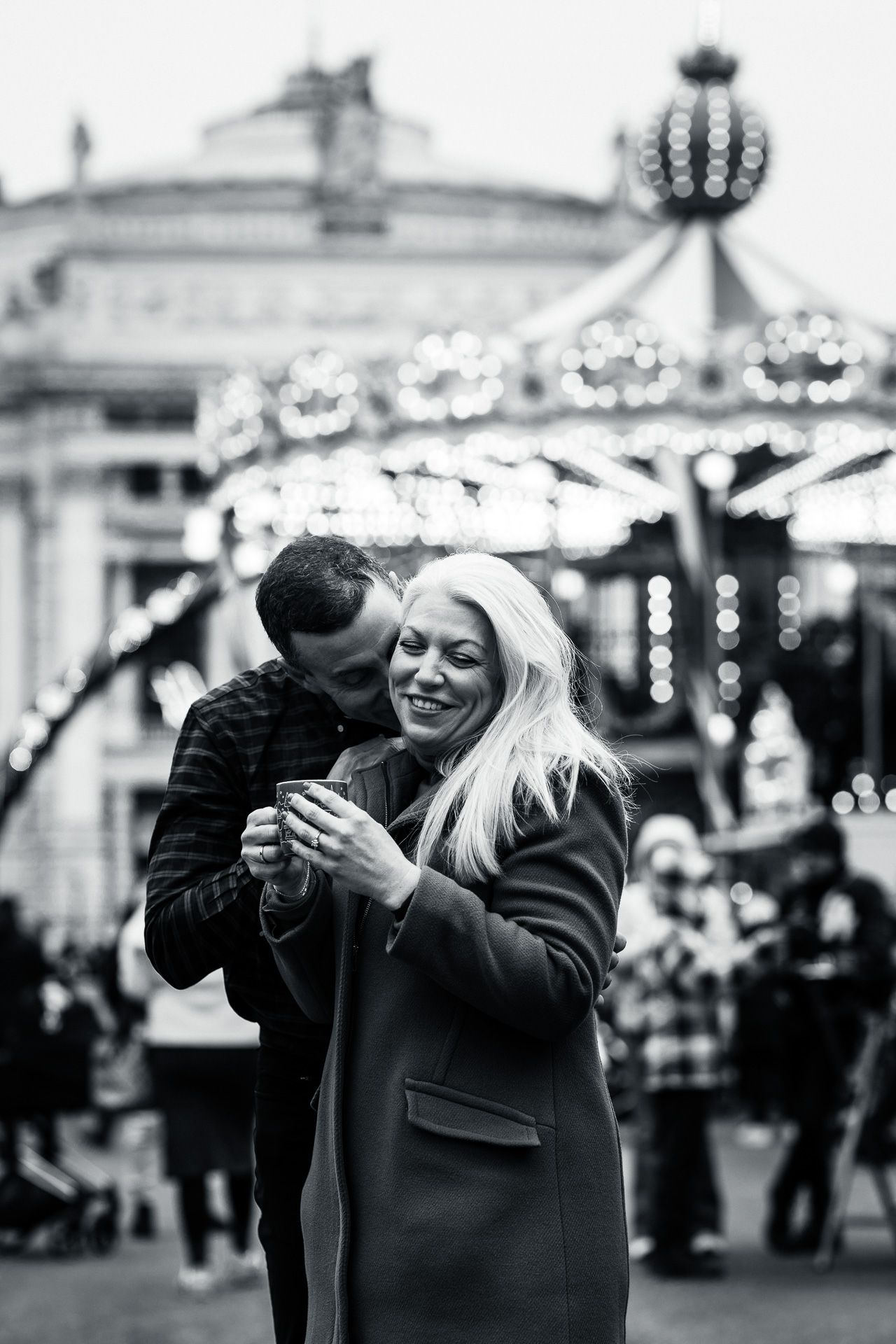 Couple shoot at Vienna Christmas market