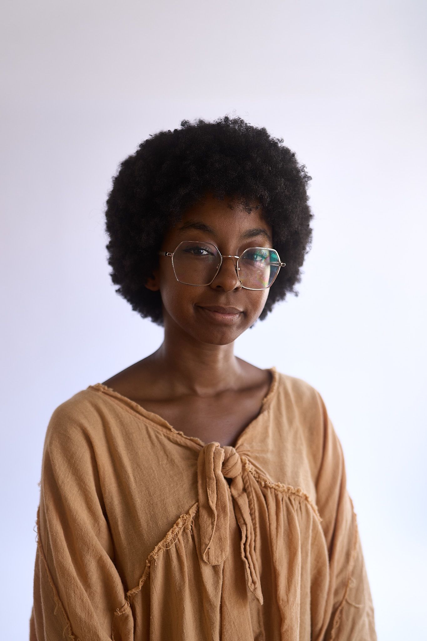 Owner of Velvett Photos a professional photography business in the bay area with a photobooth and photography studio in Oakland.
