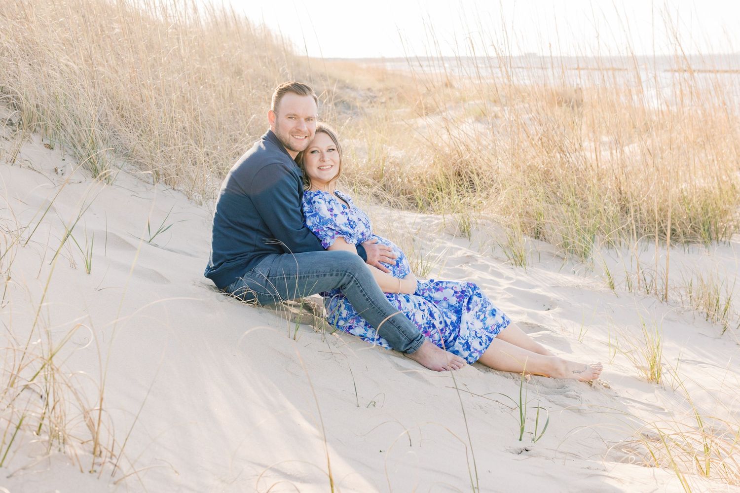 Maternity Photos in Virginia.  East Beach, Norfolk, Virginia. Virginia Beach Photographer.