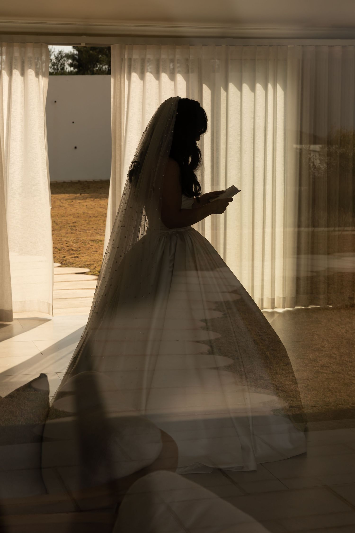 Artistic silhouette of a bride - JCclick Wedding photo & Film - Best Cape Town Photographer.