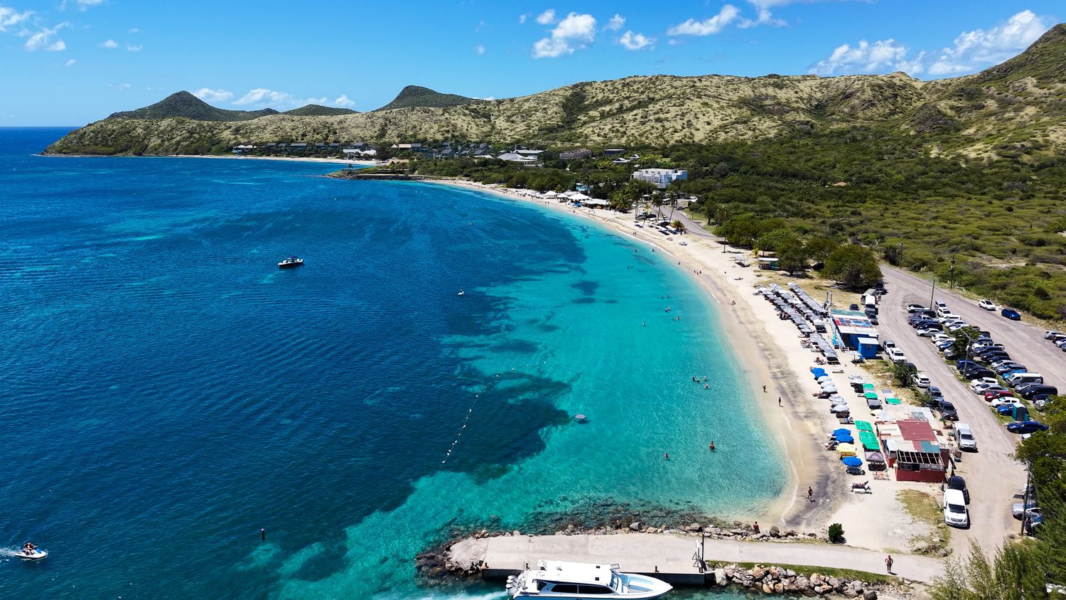St Kitts Beach Break Guide including Cockleshell Bay Beach photos and the best beach bars on Cockleshell Bay Beach on Saint Kitts island.