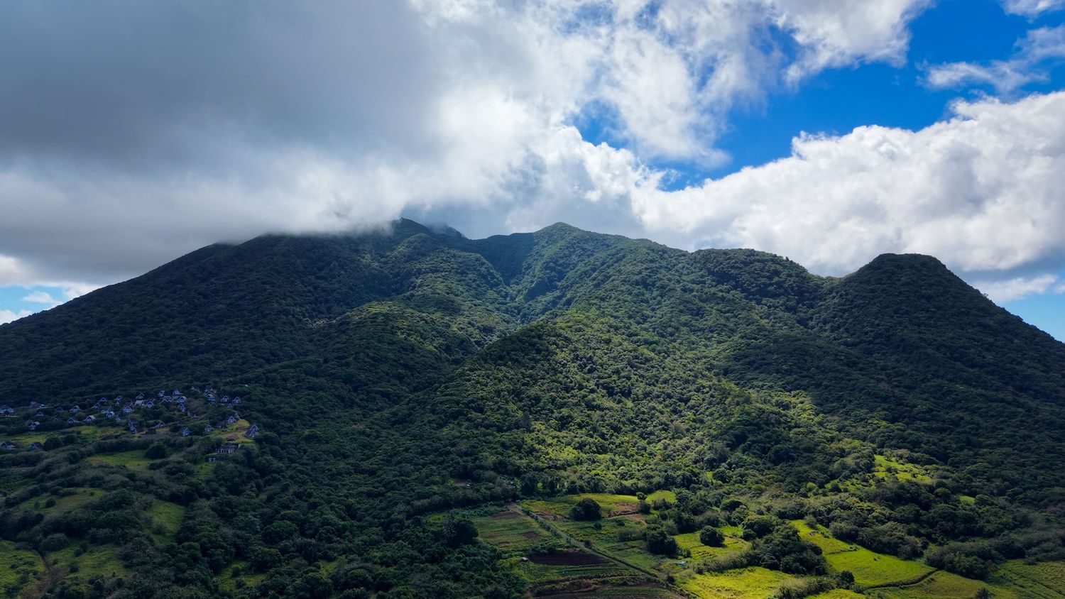 Mount Liamuiga St Kitts crater rim with panoramic views – highest peak and dormant volcano on the island